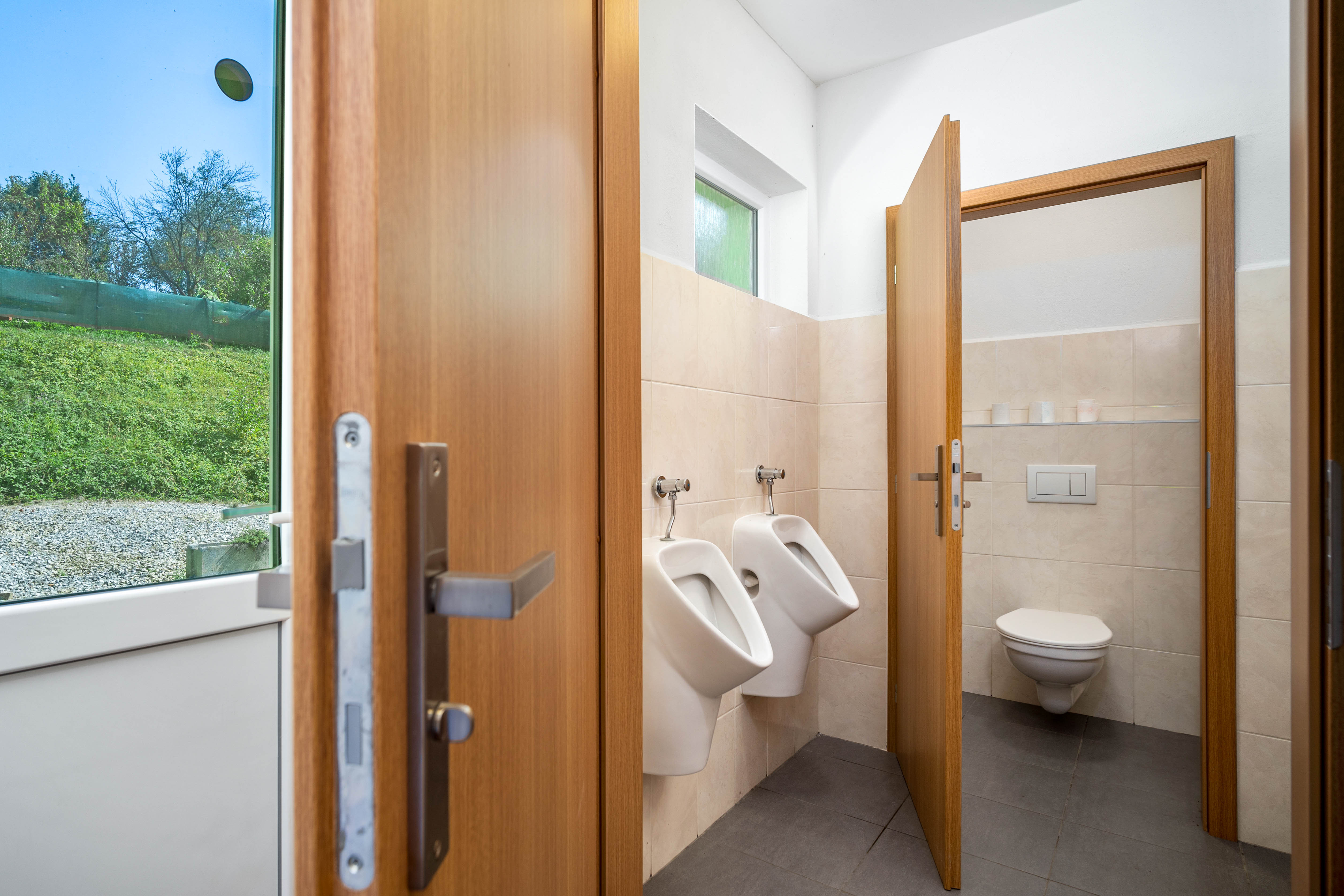 NA PREDAJ dom/reštaurácia, Moravské Lieskové, časť Šance