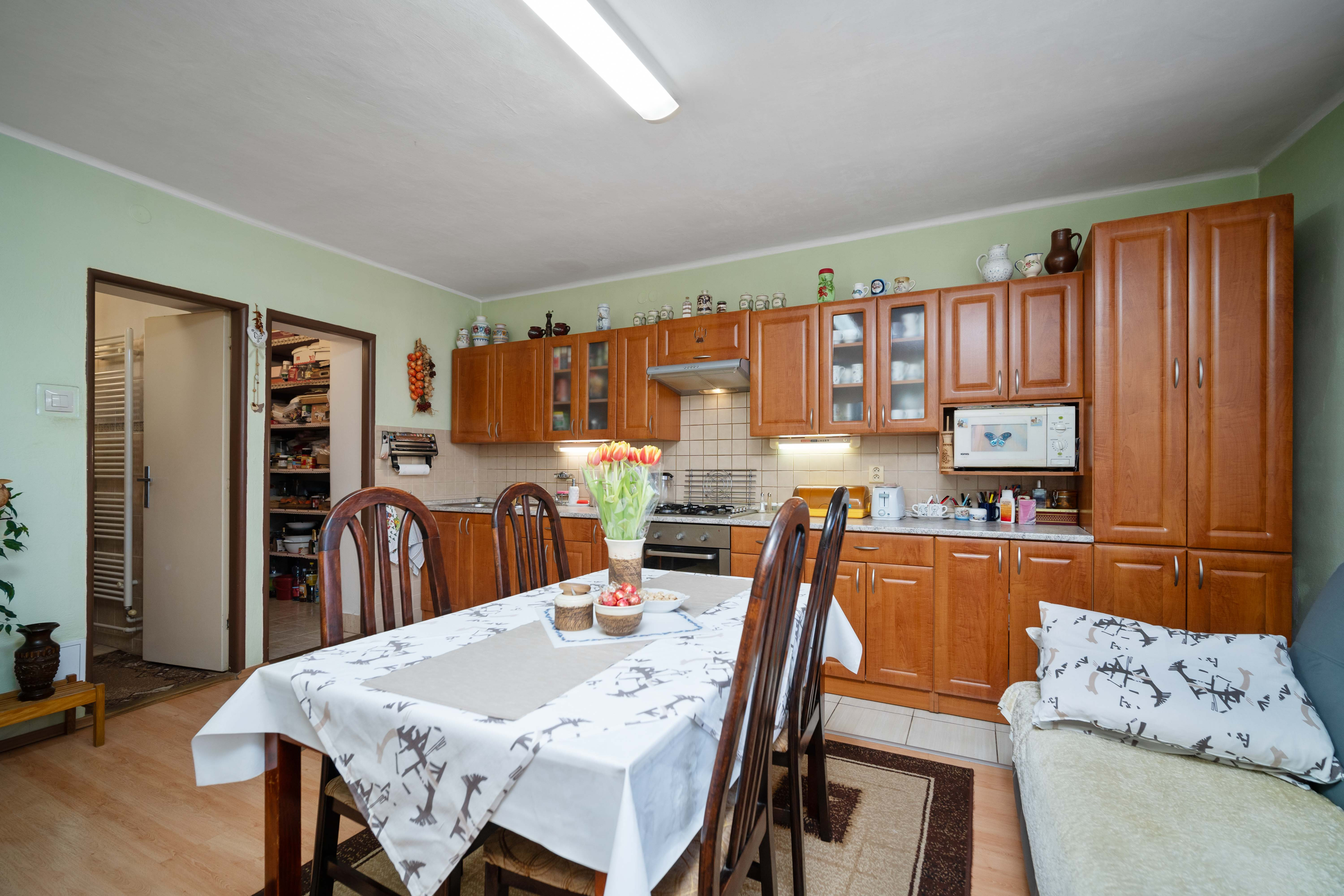 PREDANÉ 06/2025 - vidiecky dom Bzince p/J, časť Cetuna