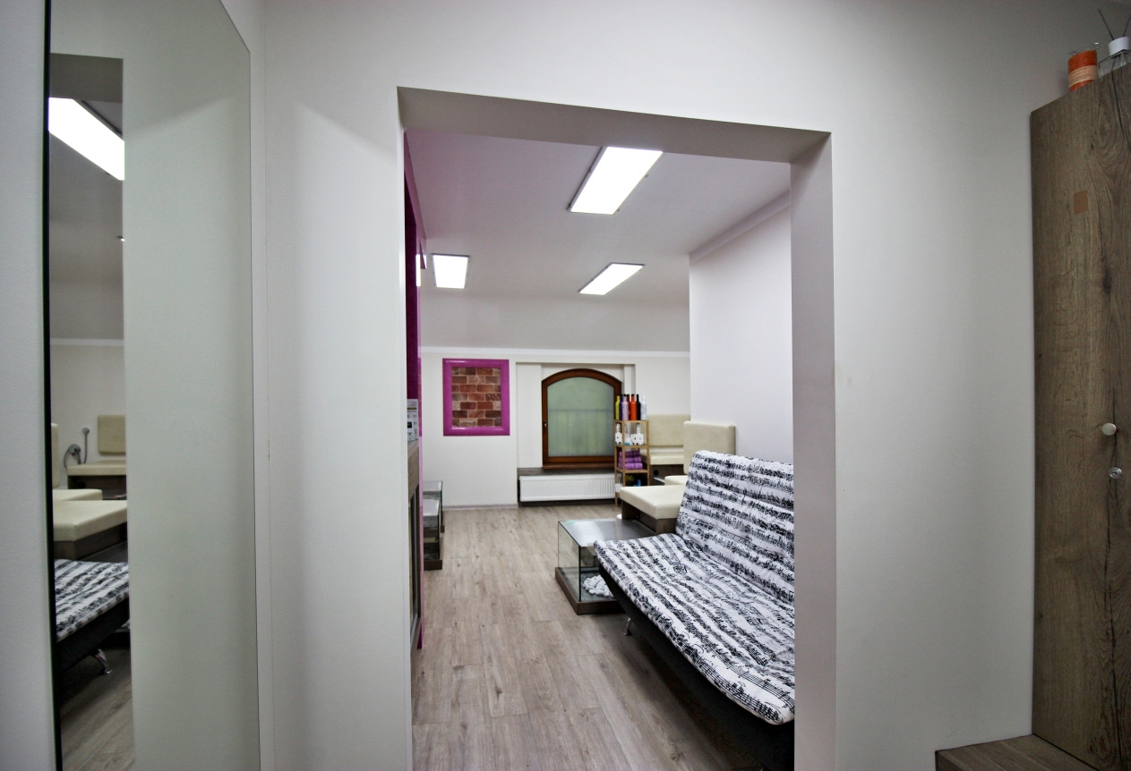 PRENÁJOM ambulancia/služby 44,10 m2, Piešťany, Winterova ul.