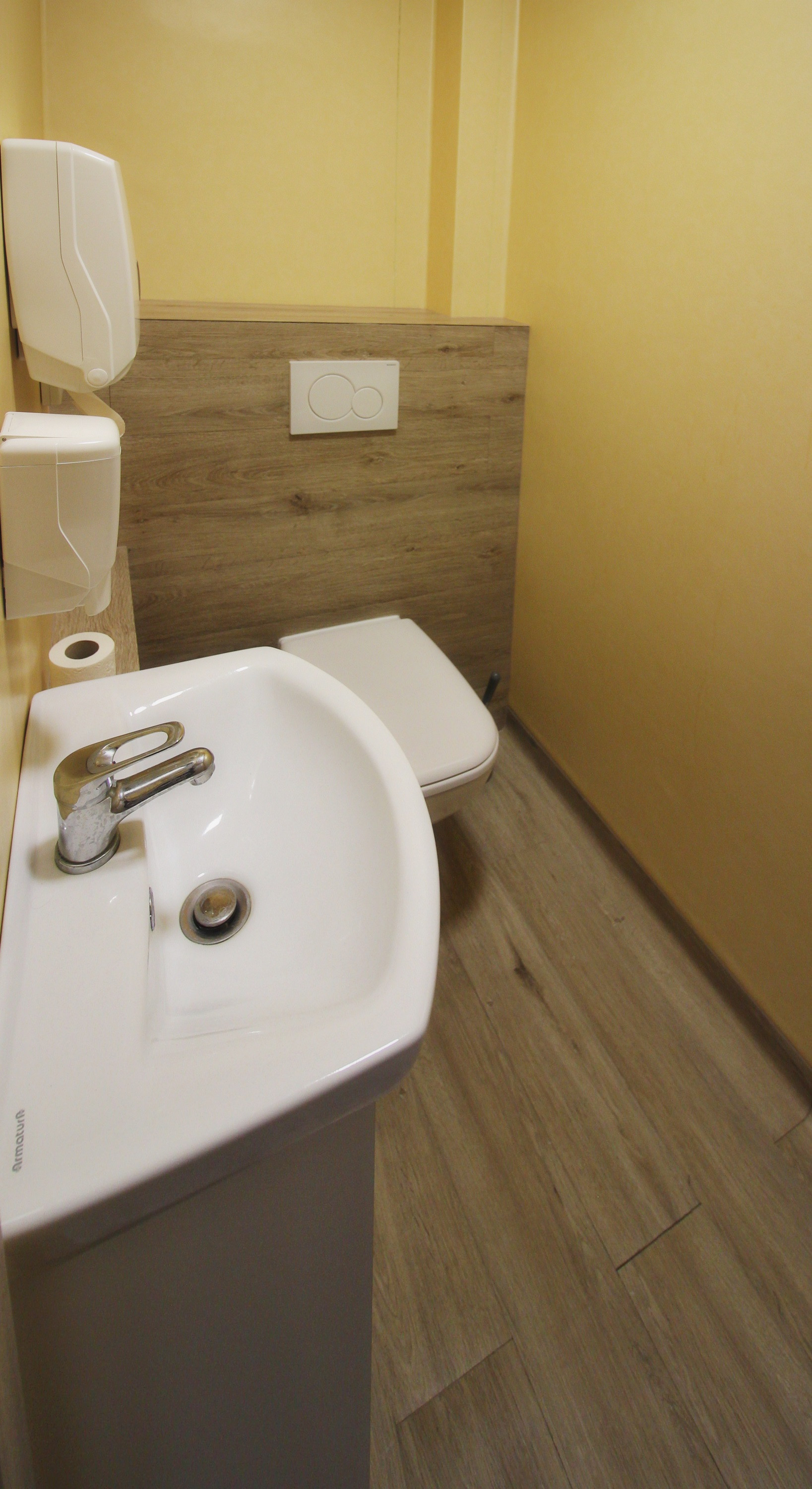 PRENÁJOM ambulancia/služby 44,10 m2, Piešťany, Winterova ul.