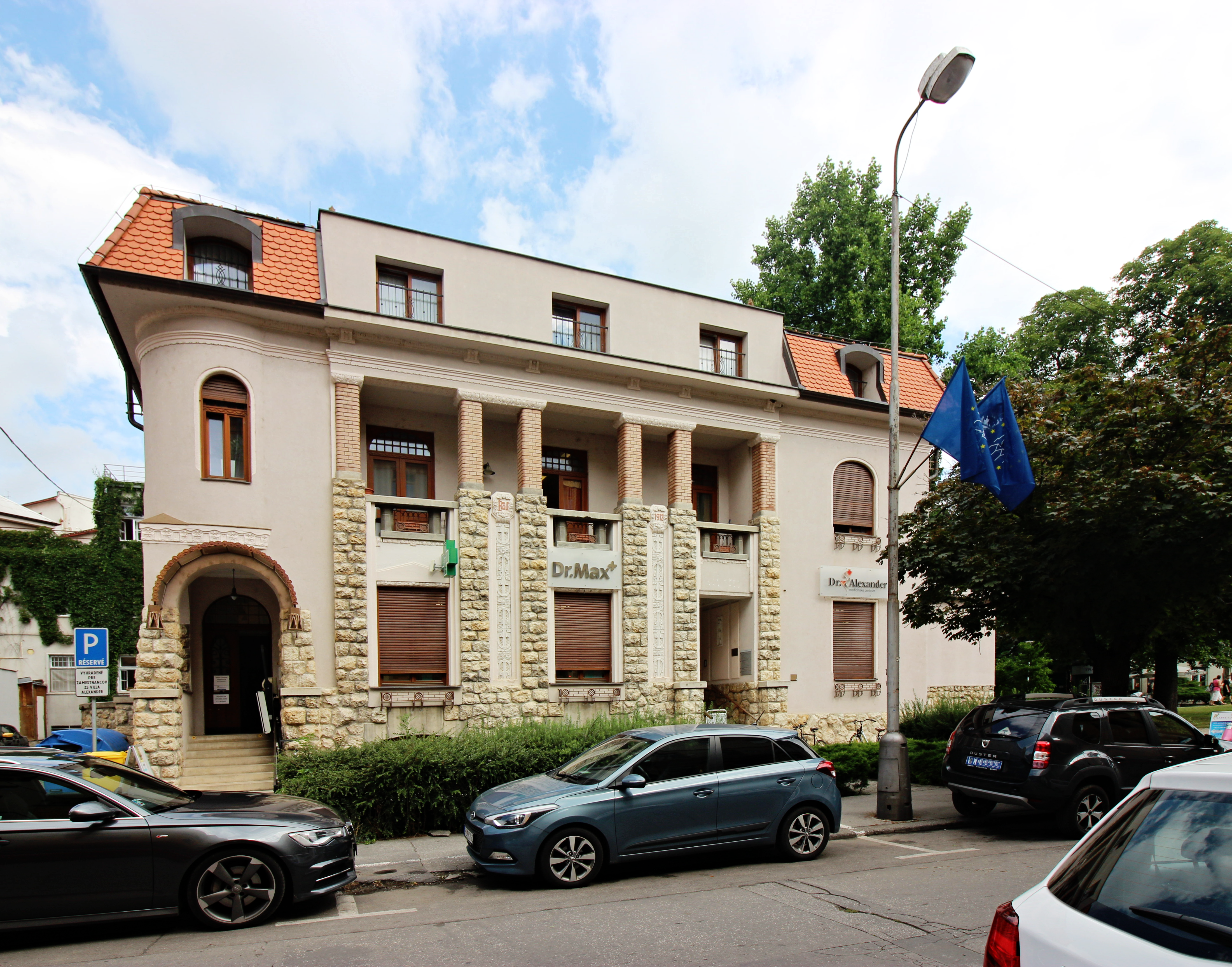 PRENAJATÉ 10/2025 - služby zdravotníckeho charakteru, Piešťany