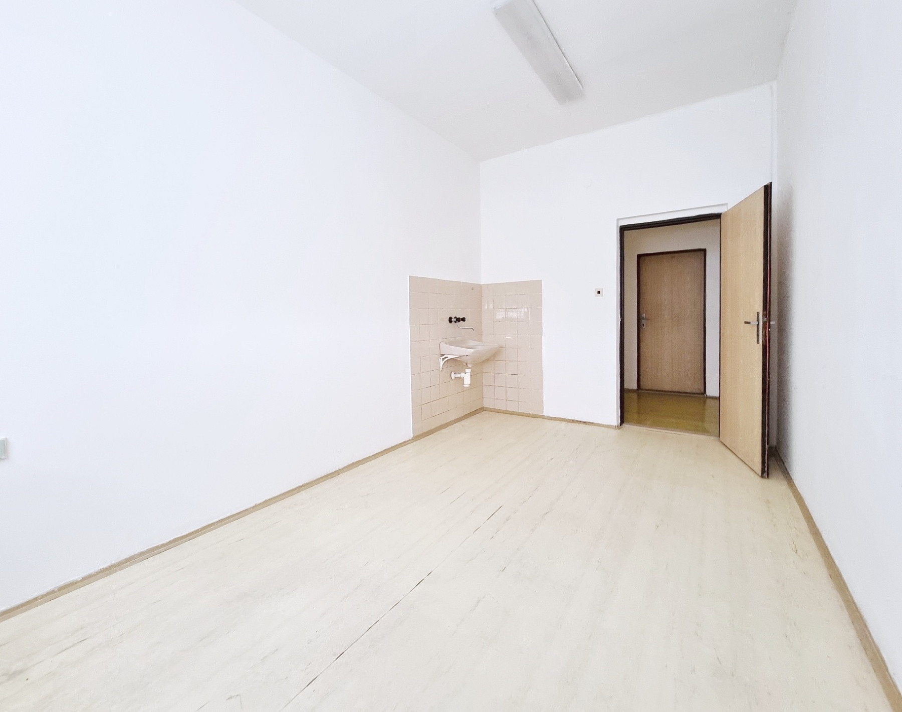 NÁJOM - kancelárie - ul.Trenčianska - Nové Mesto nad Váhom