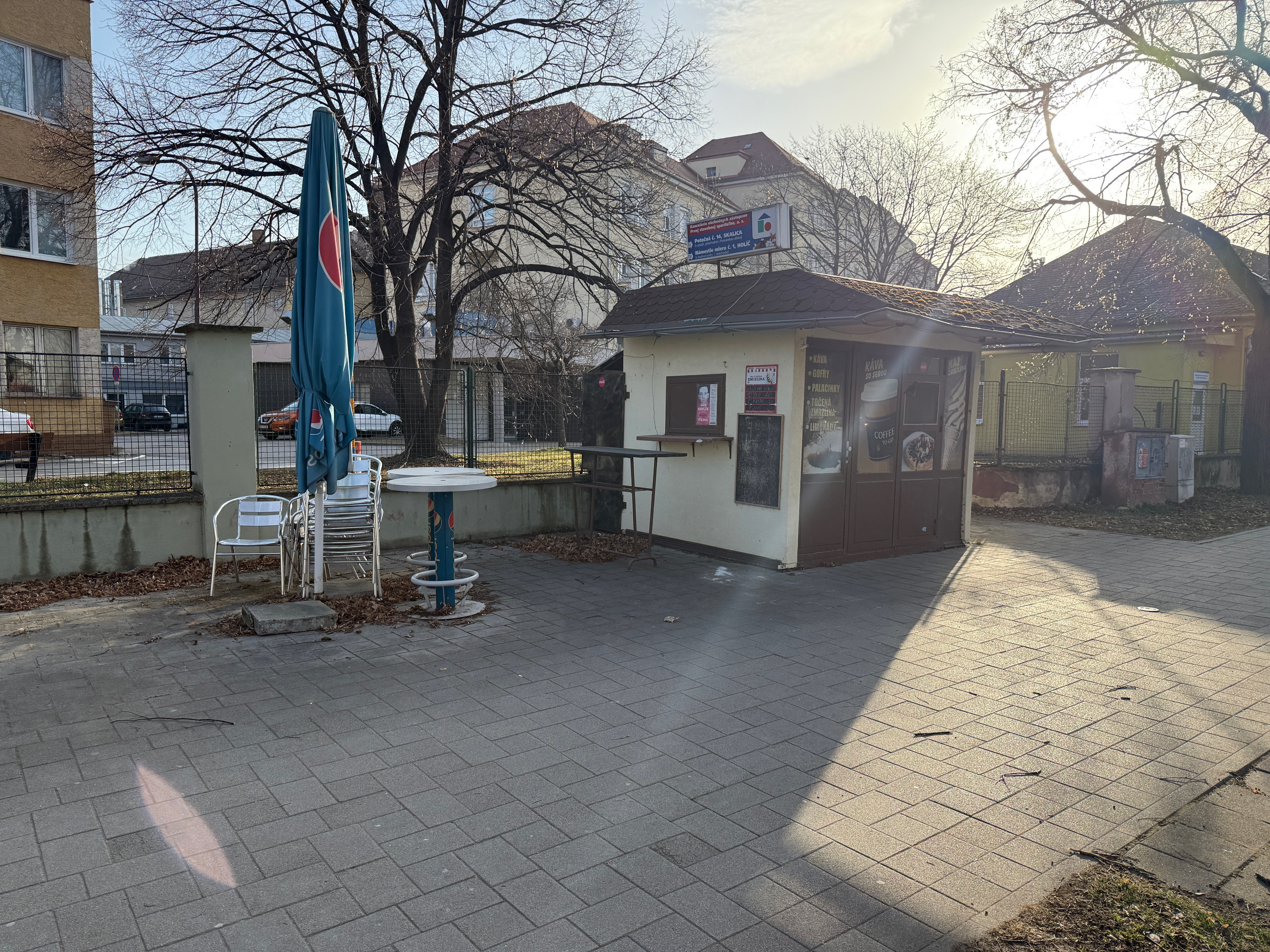 Na prenájom predajný stánok v Skalici – výborná lokalita pri nemocnici!