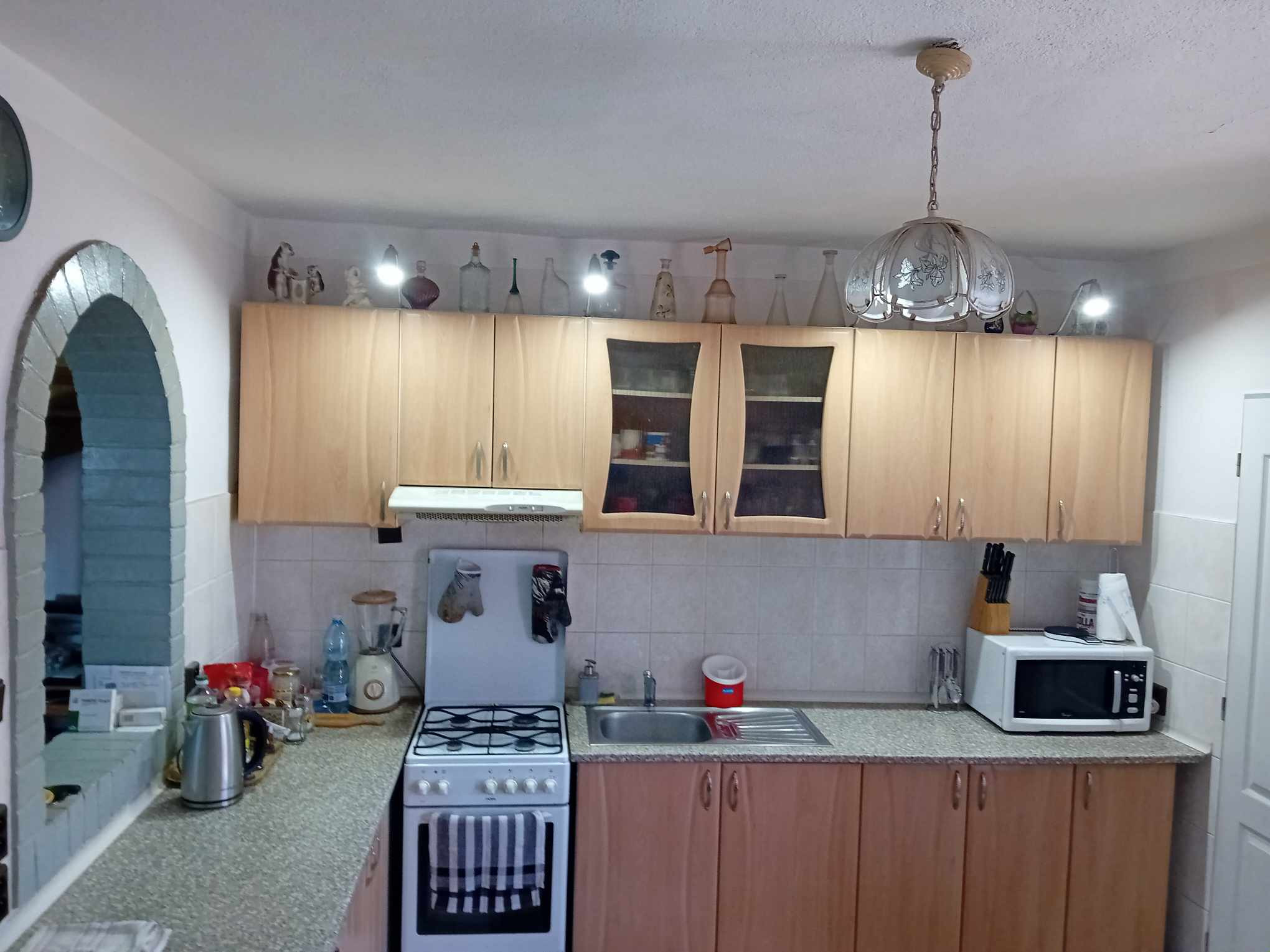 KROMPACHY- rodinný dom (10izieb)+ 3 garáže na PREDAJ !