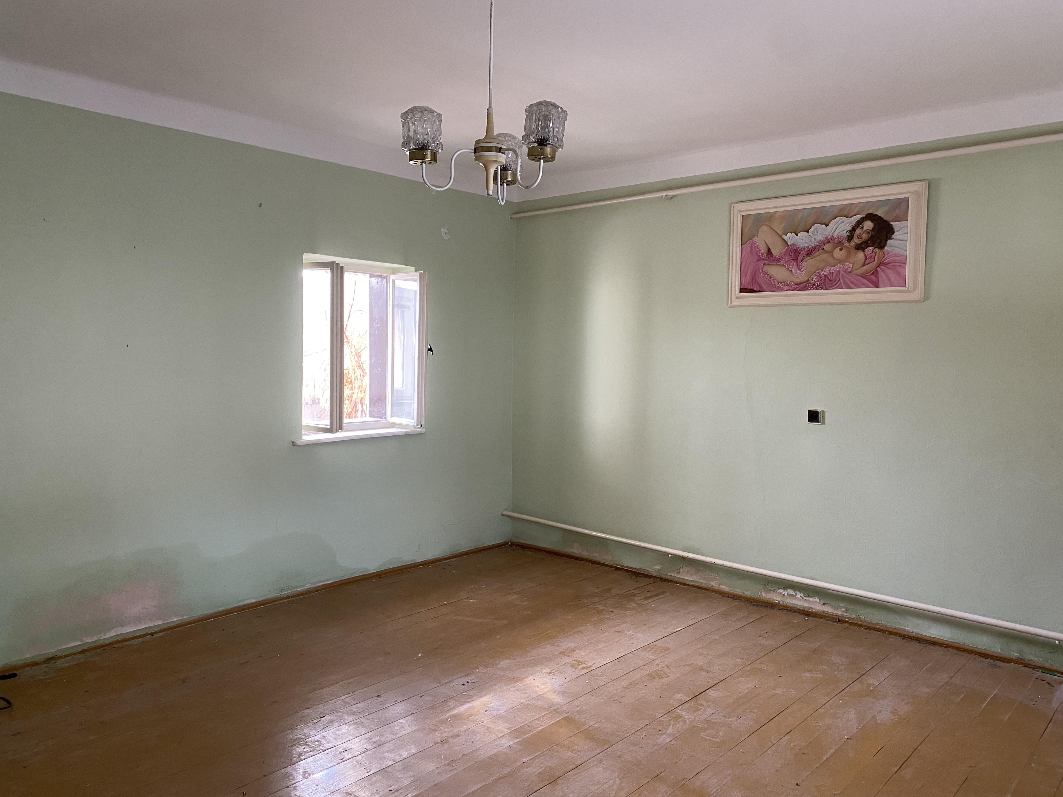 Na predaj rodinný dom so stavebným pozemkom vo Veľkom Mederi