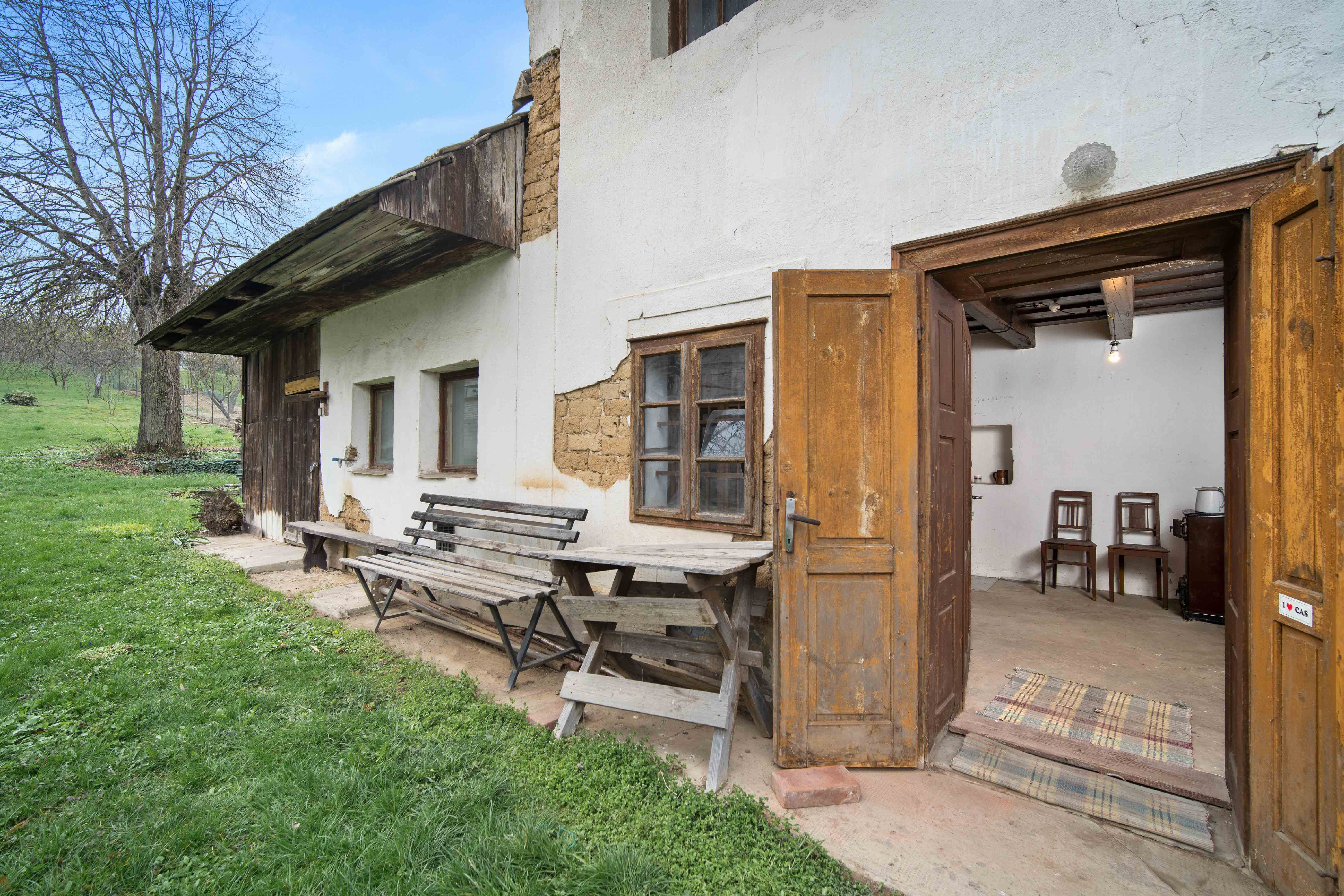 PREDANÉ 06/2025 - romantická chalupa/dom v obci Lubina