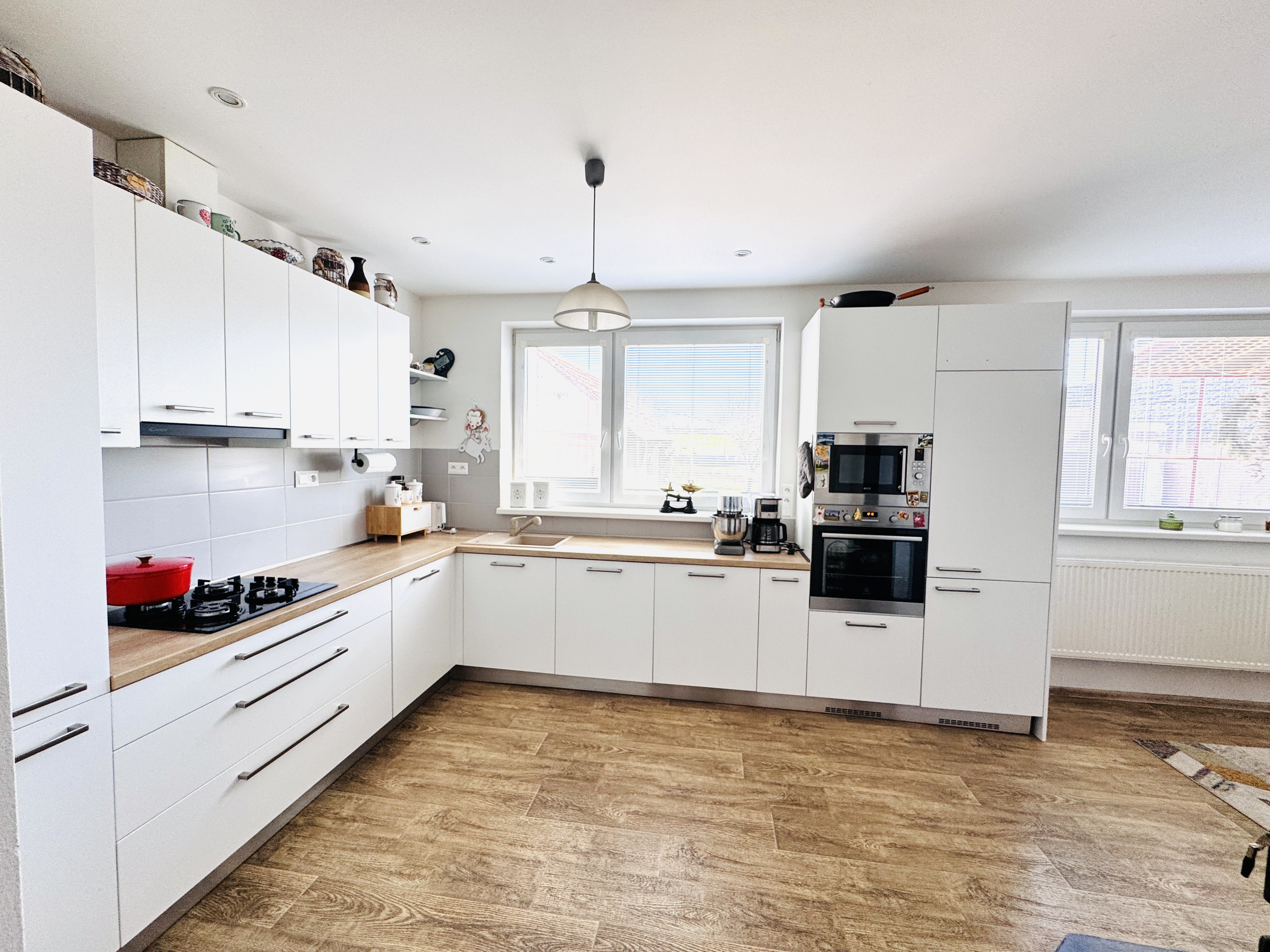 Zrekonštruovaný 3-izbový rodinný dom v Gbeloch – pripravený na nasťahovanie.