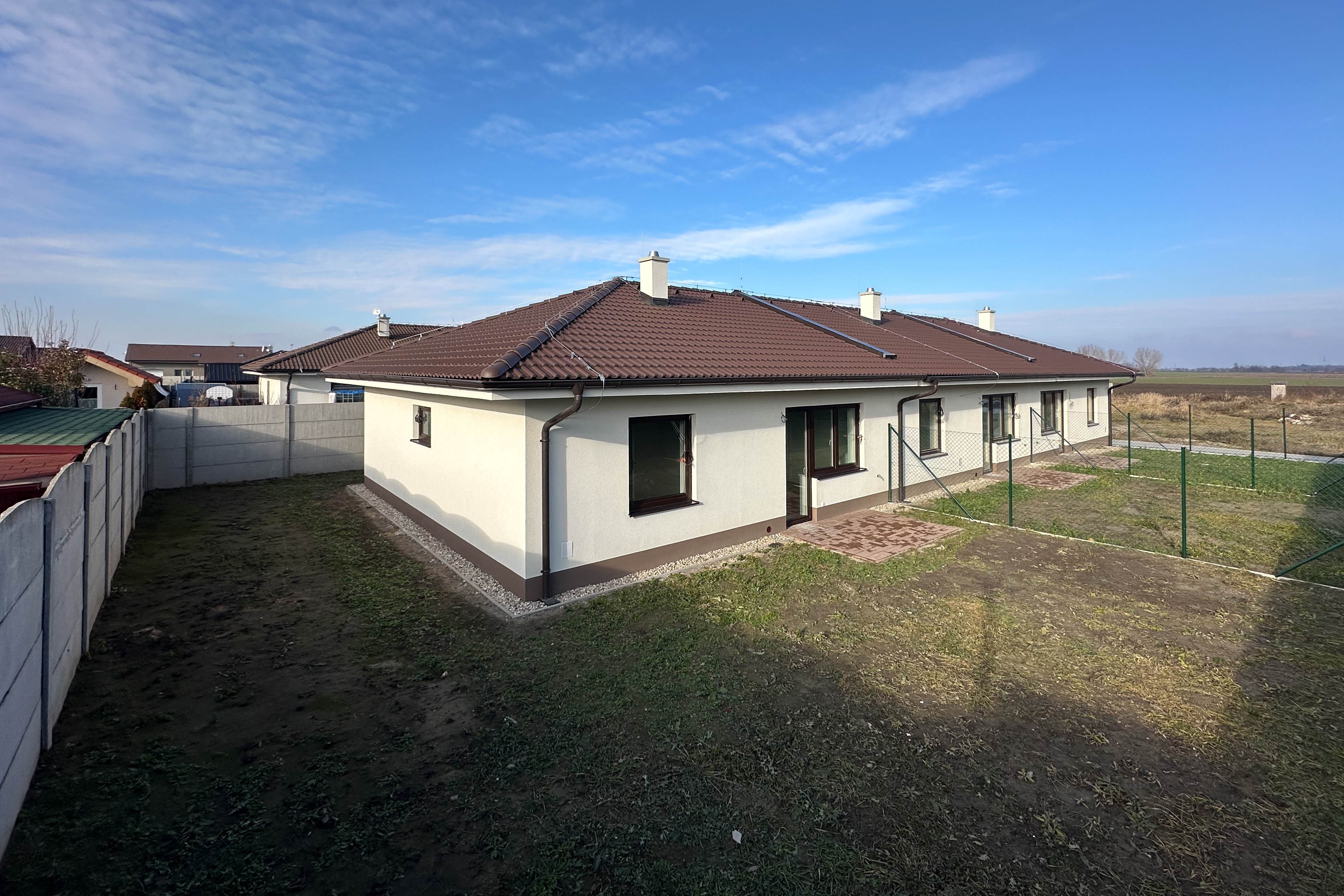 PREDAJ 3 izb. rodinného domu, Macov, novostavba, všetky IS