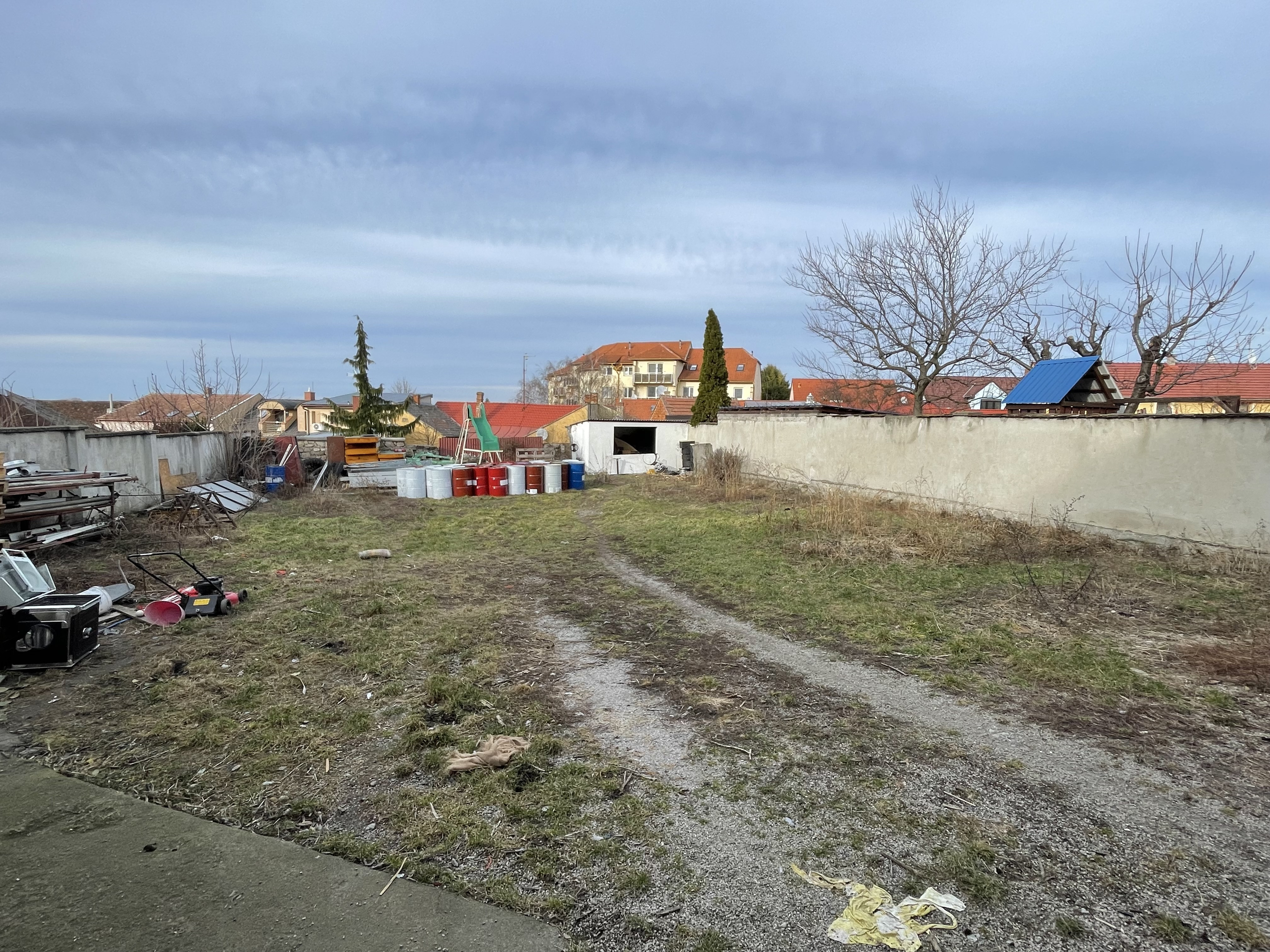 Na predaj hala s pozemkom – Horská ulica, Skalica, pozemok 714 m².