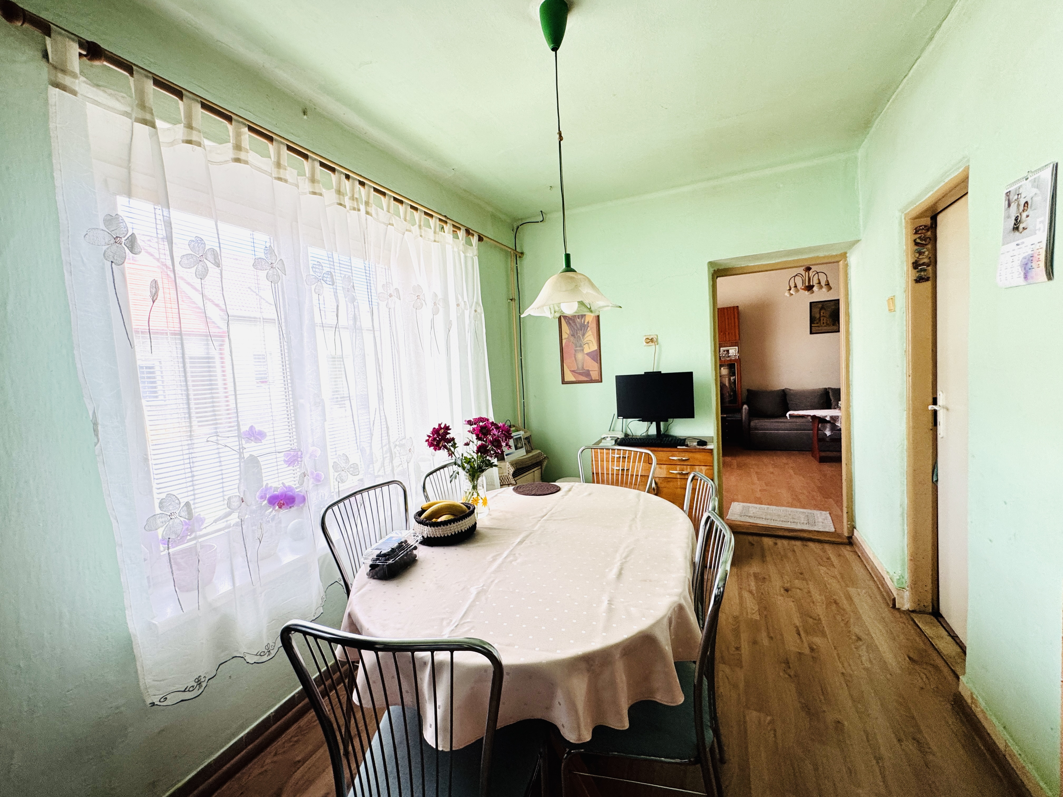 Na predaj 3-izbový rodinný dom s garážou a hospodárskymi budovami – Holíč, ul. Štúrova.