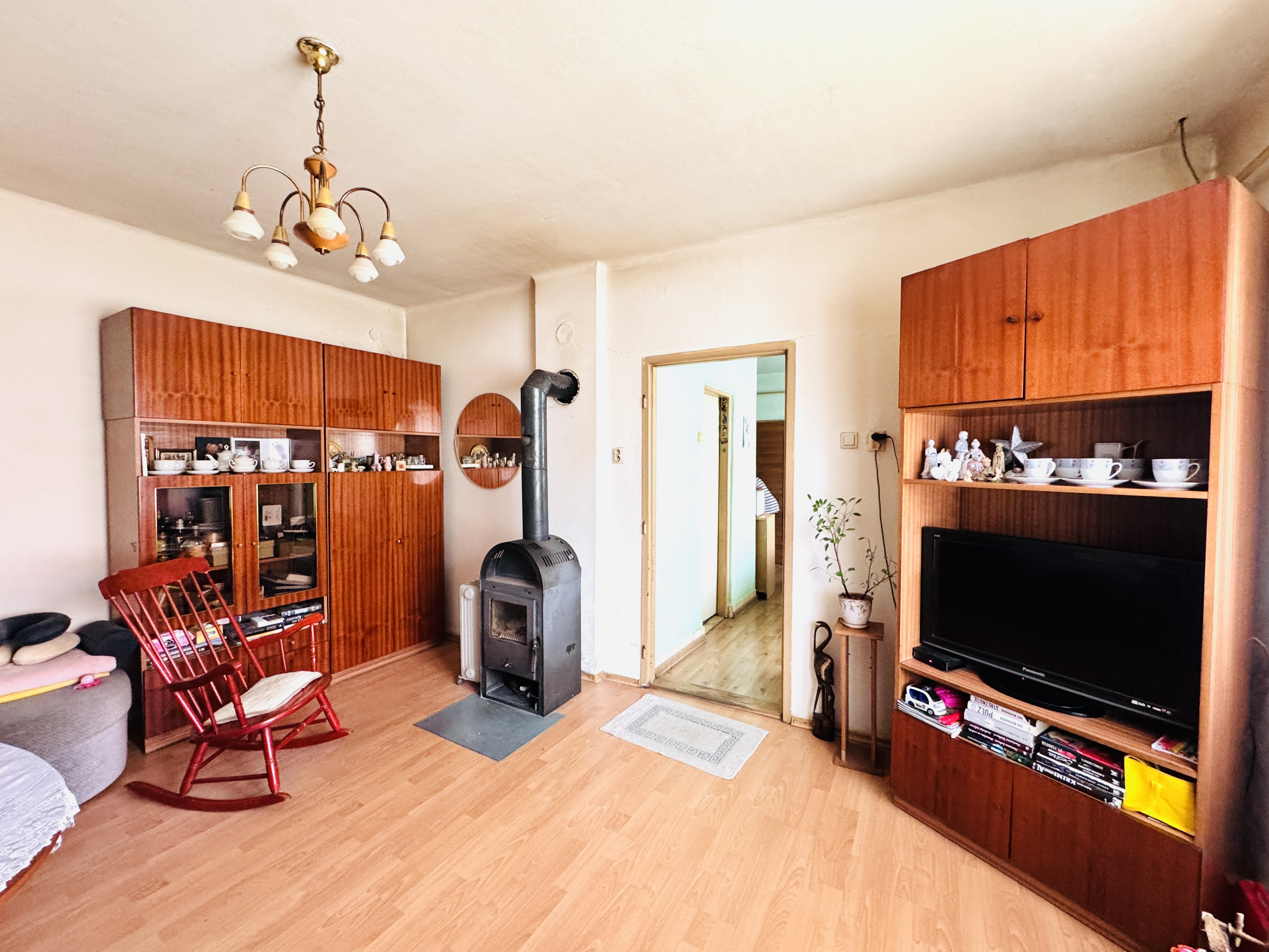 Na predaj 3-izbový rodinný dom s garážou a hospodárskymi budovami – Holíč, ul. Štúrova.