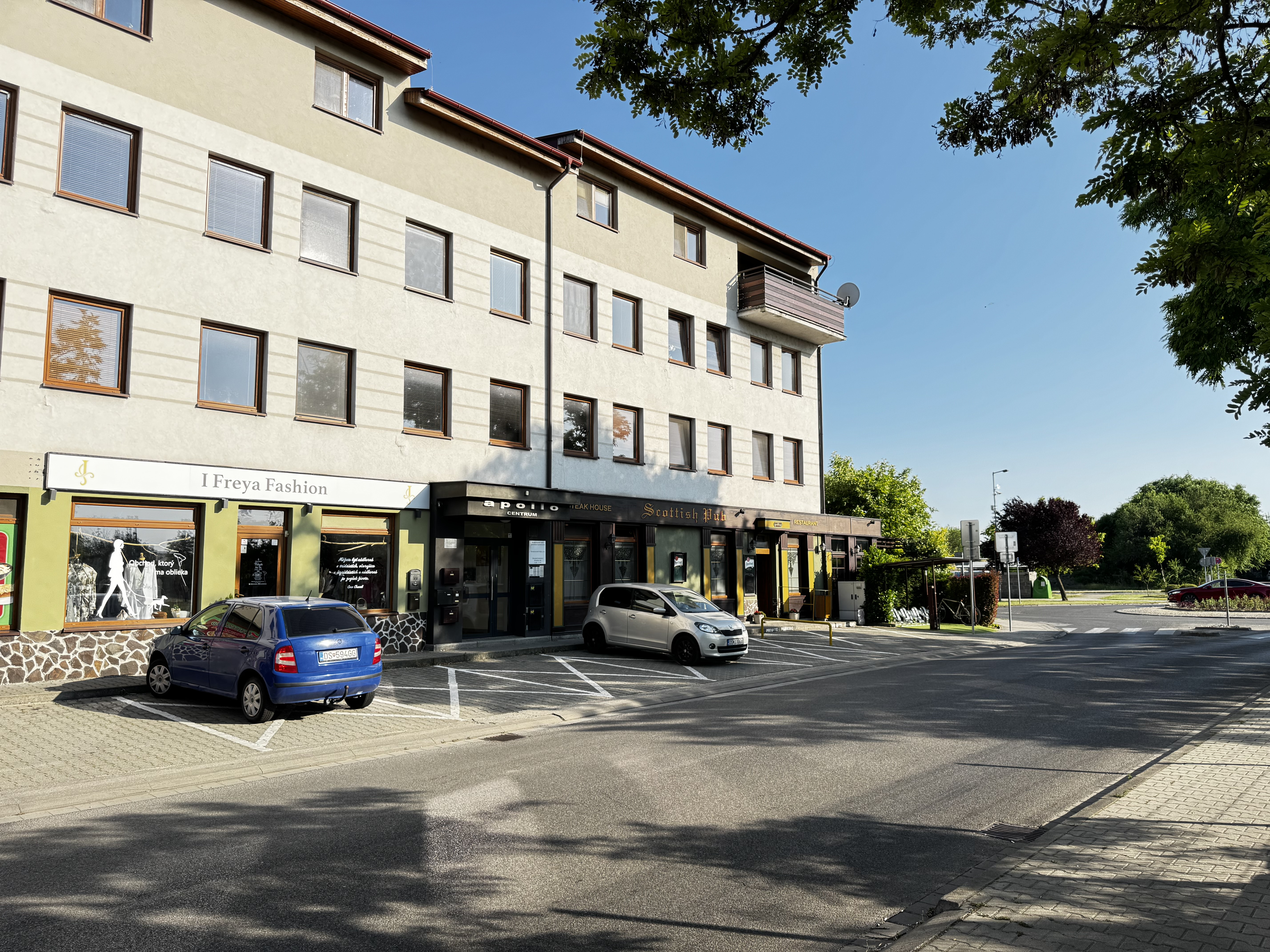 PRENAJATÉ - kancelária v Šamoríne