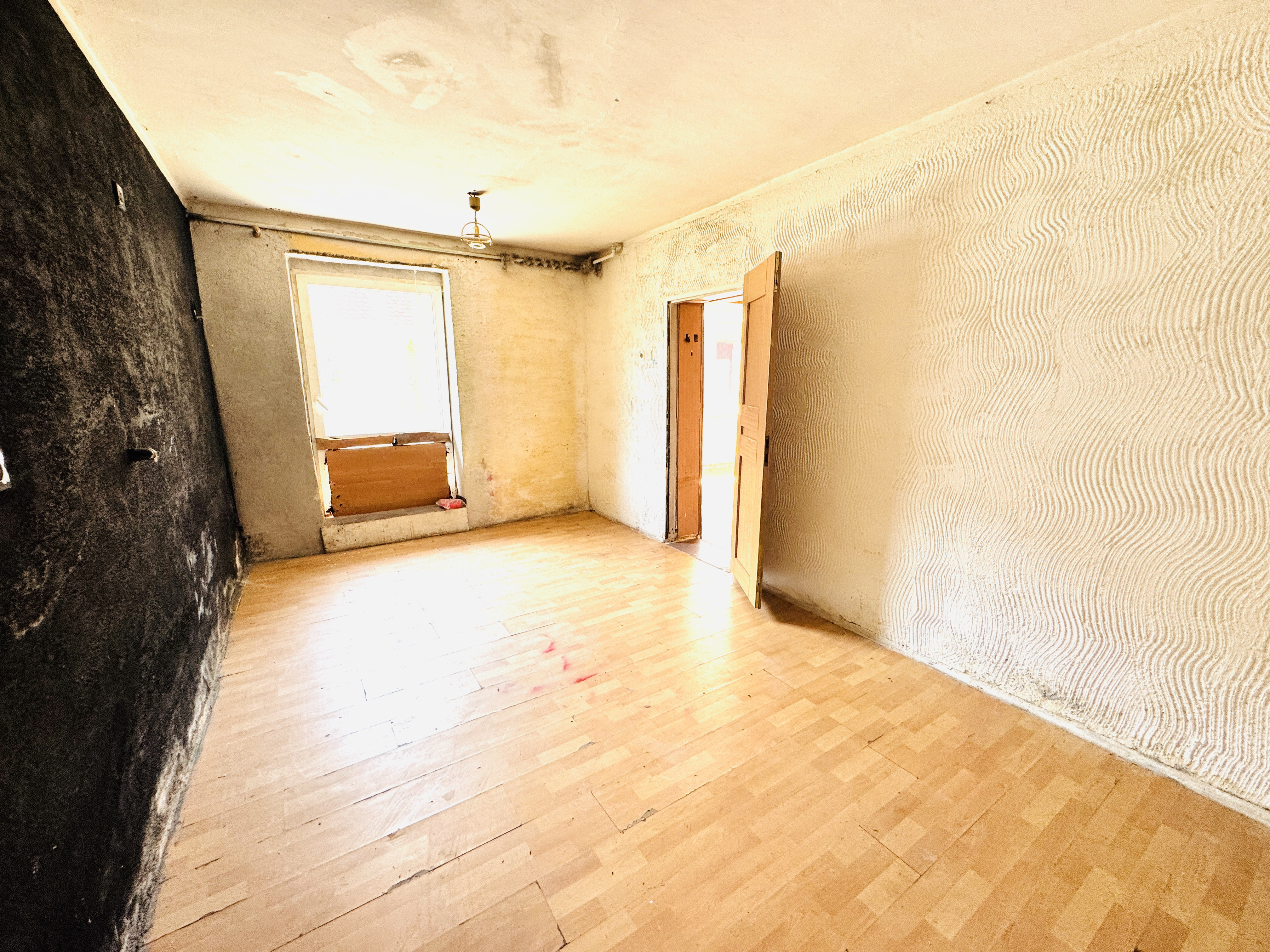 Na predaj rodinný dom so stodolou a veľkým pozemkom