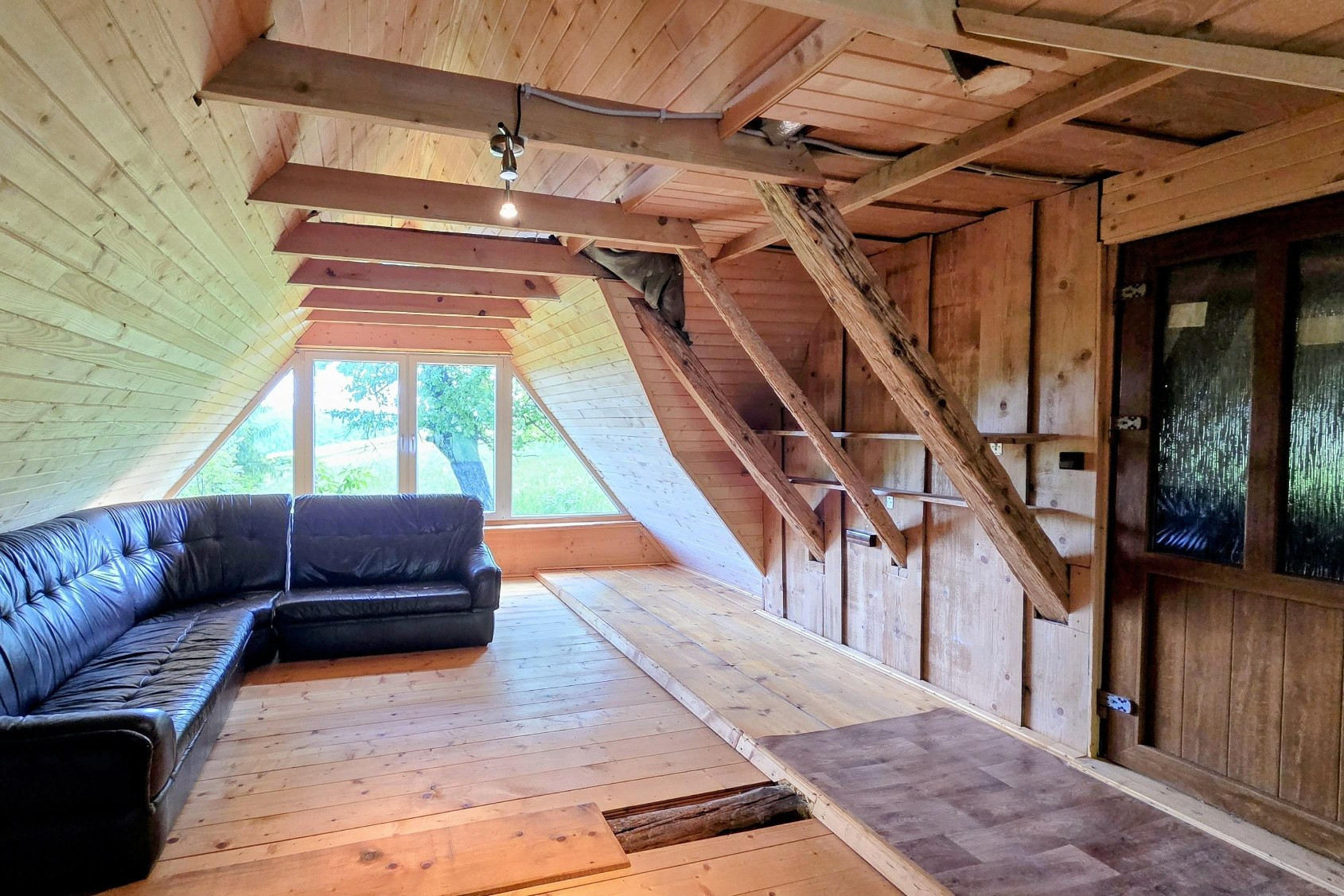 CHALUPA v obci Brutovce (okres Levoča)+ VIDEO obhliadka