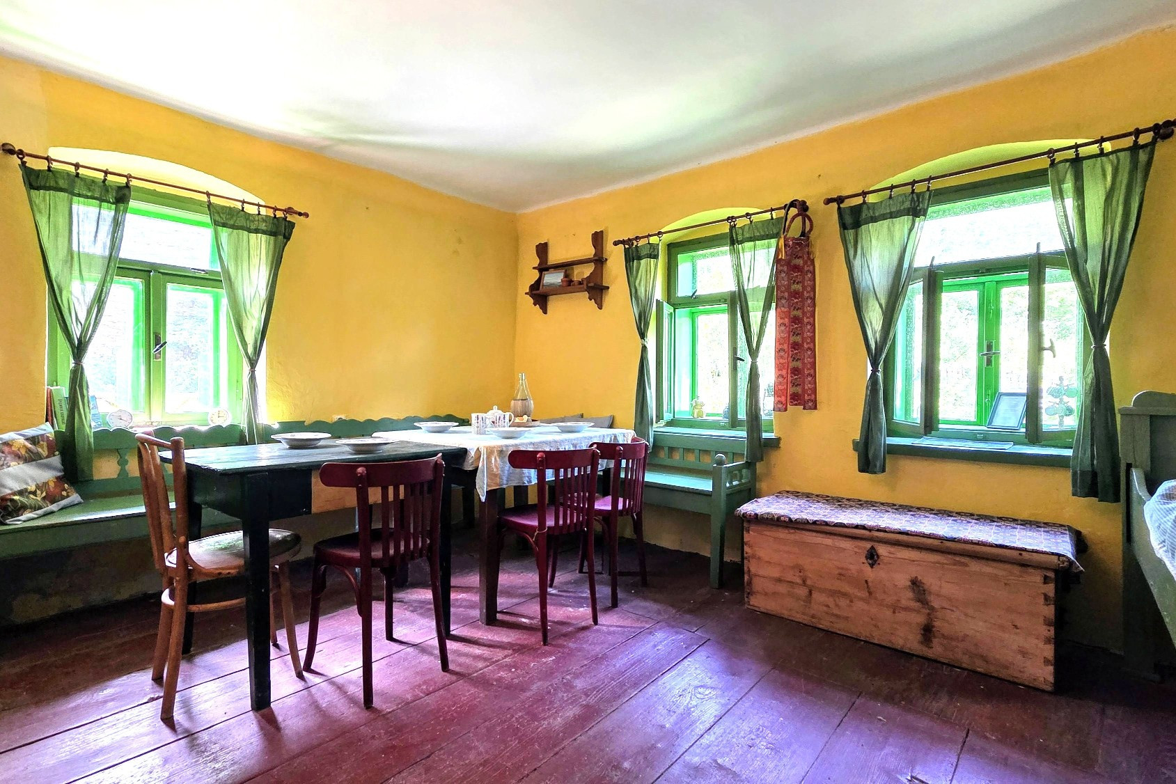 CHALUPA v obci Brutovce (okres Levoča)+ VIDEO obhliadka