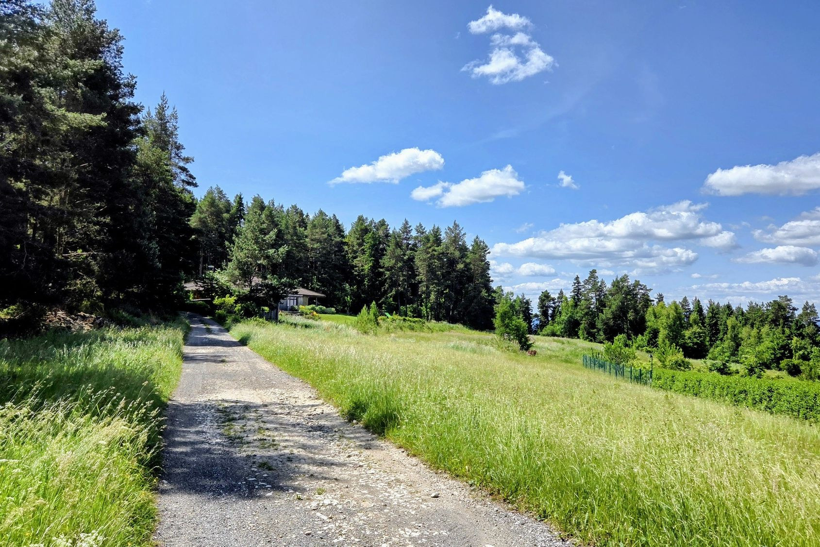 Pozemok NA PREDAJ v obci Uloža (okres Levoča) 1000m2