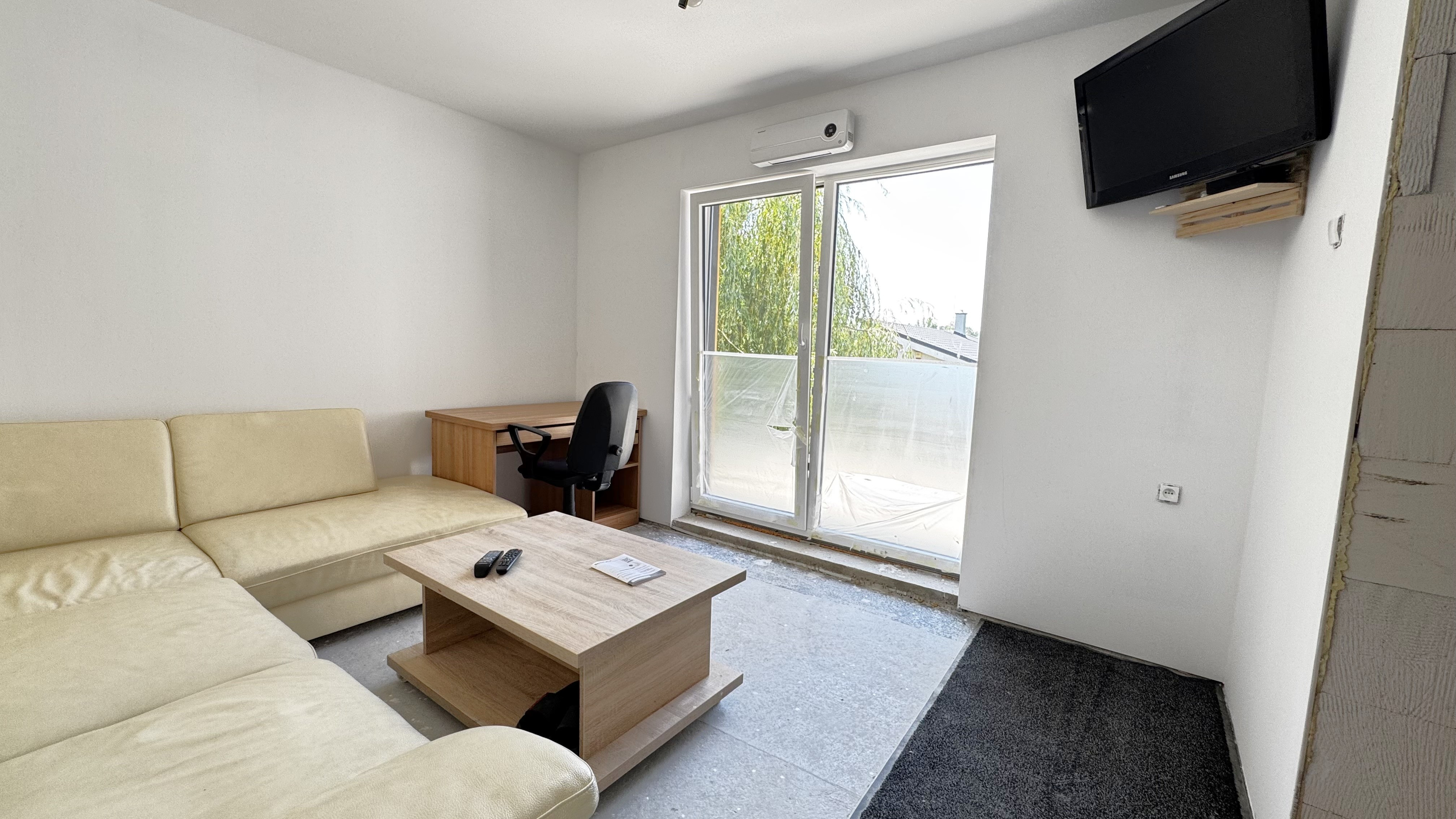 PREDAJ dvojpodlažnej rekreačnej chaty pri Šulianskom jazere