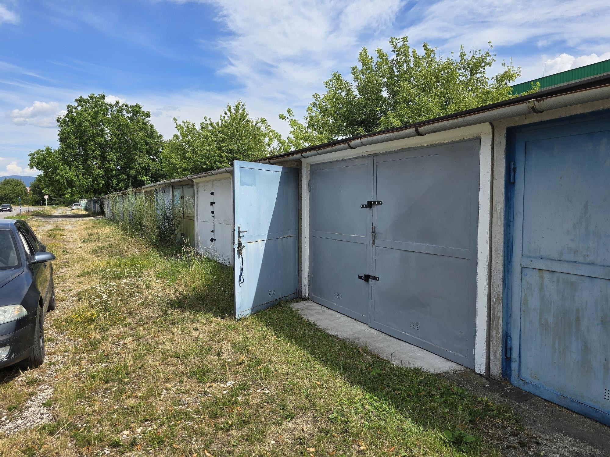 PREDAJ - Garáž, ul. Banská, NMnV