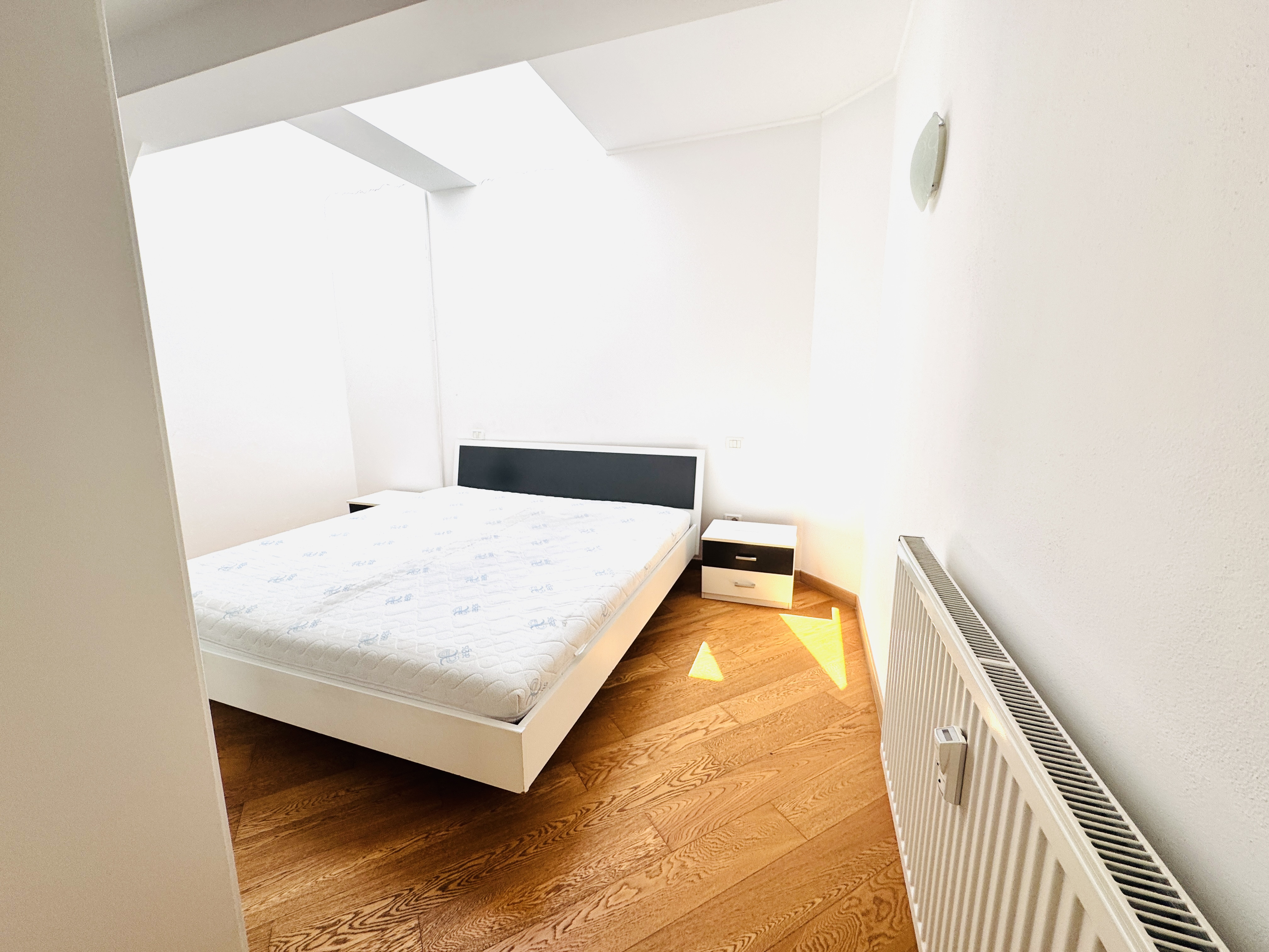 NA PREDAJ  svetlý  2-izbový podkrovný byt v centre Skalice – Potočná ulica.