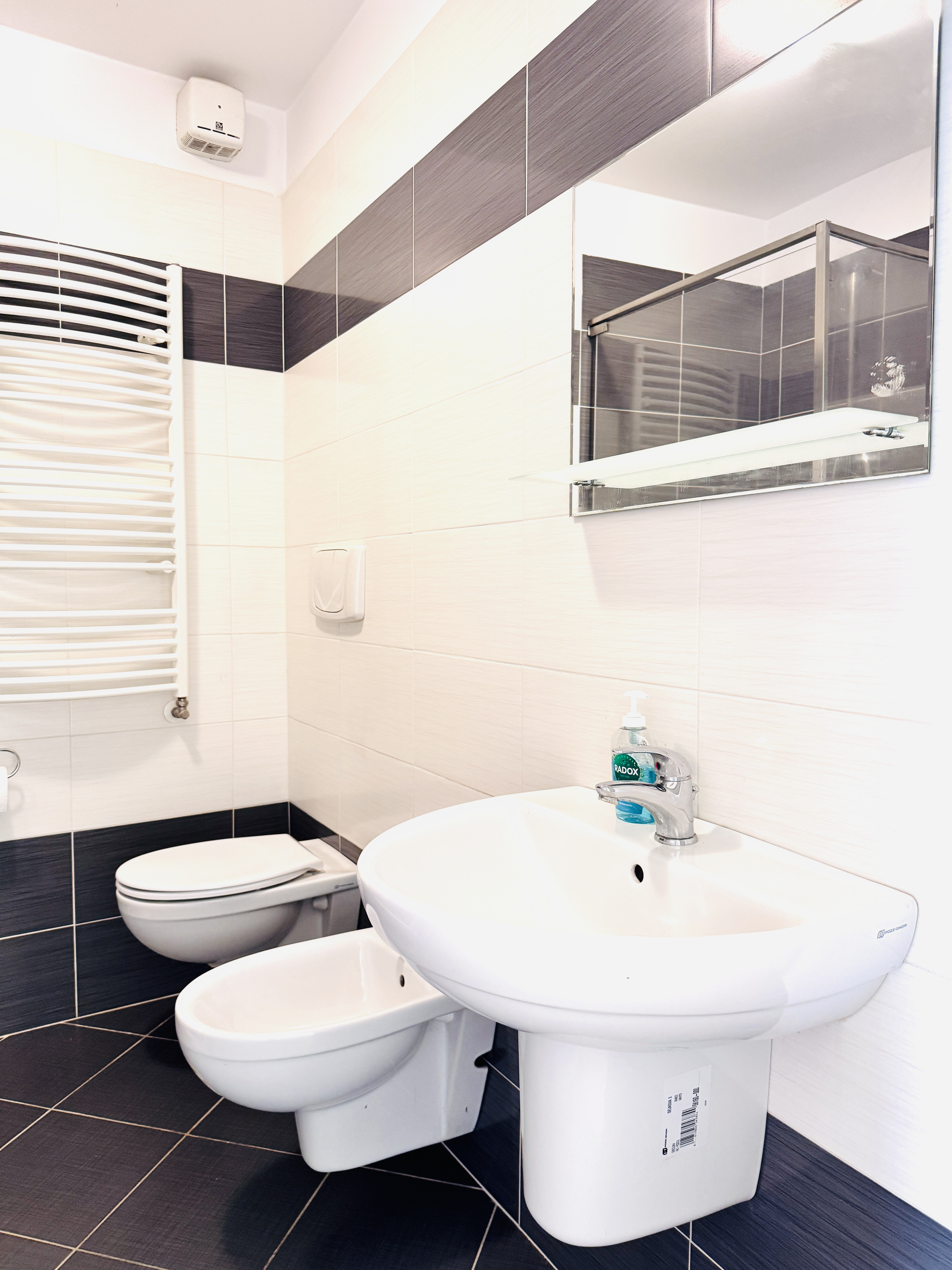 NA PREDAJ  svetlý  2-izbový podkrovný byt v centre Skalice – Potočná ulica.