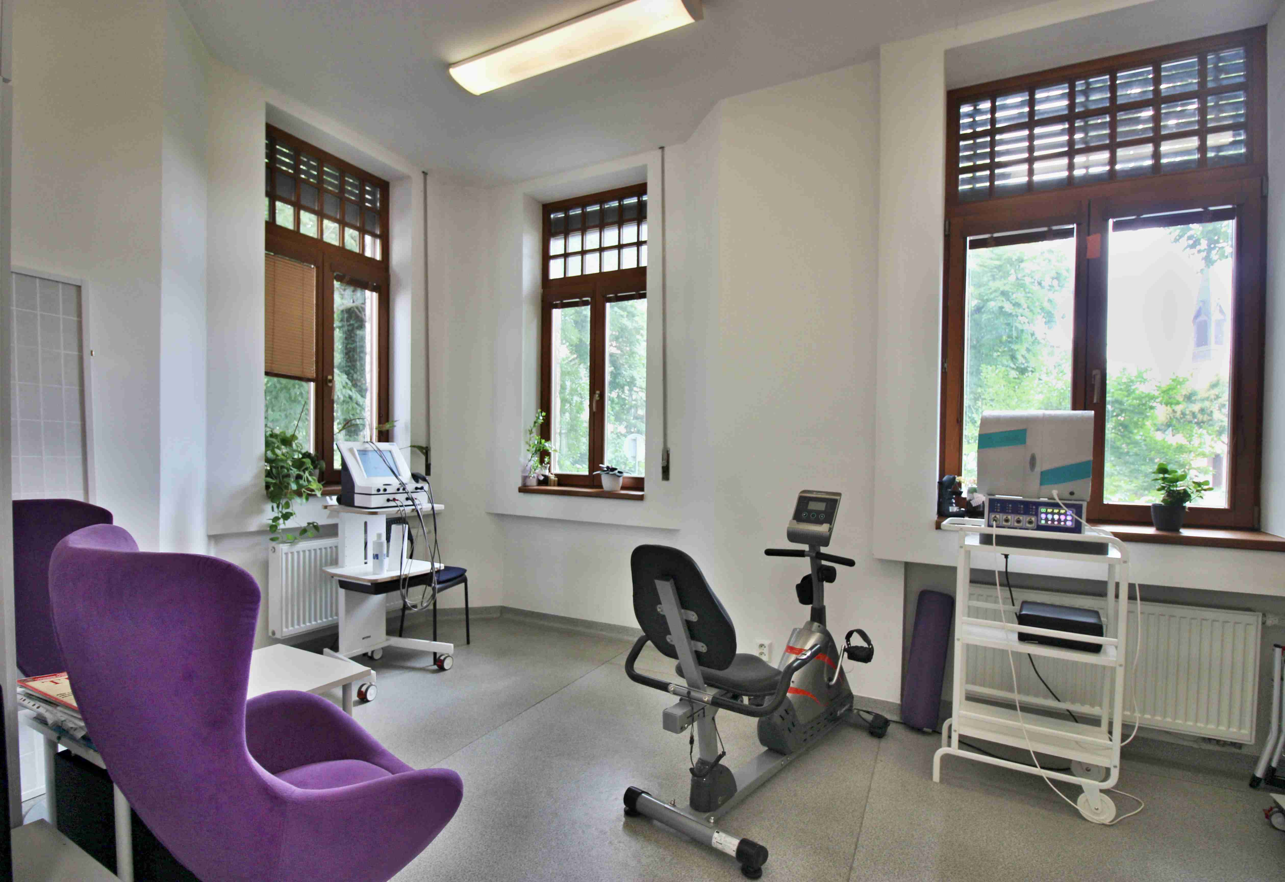 PRENÁJOM ambulancia/služby 101,10m2, Piešťany, Winterova ul.