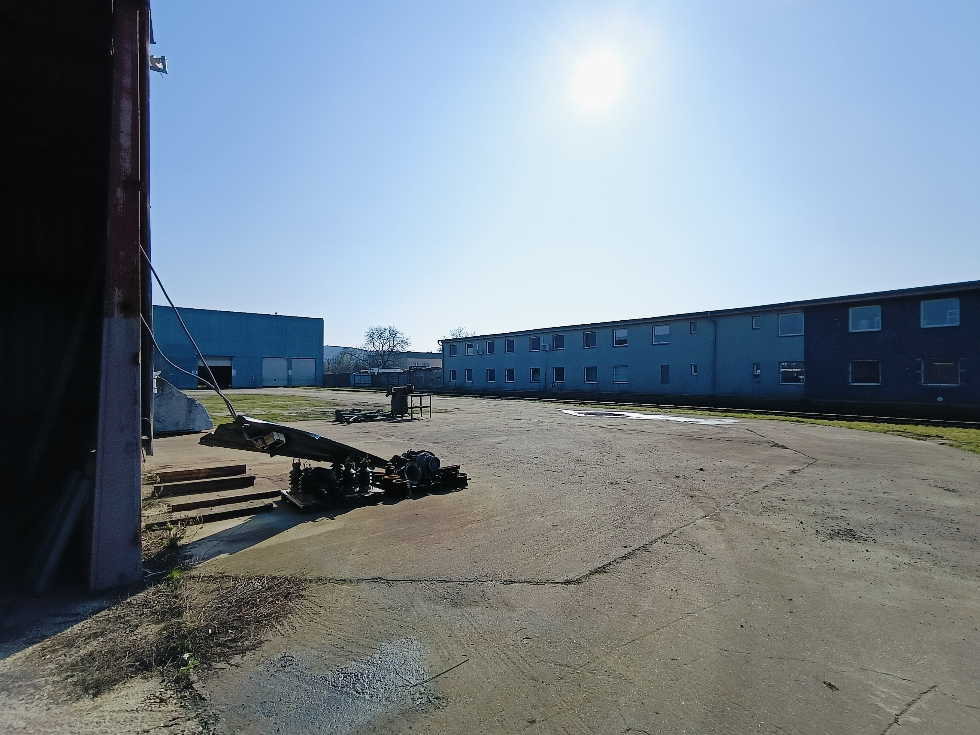 Spevnené plochy do 10 000 m2 - možnosť rozdeliť