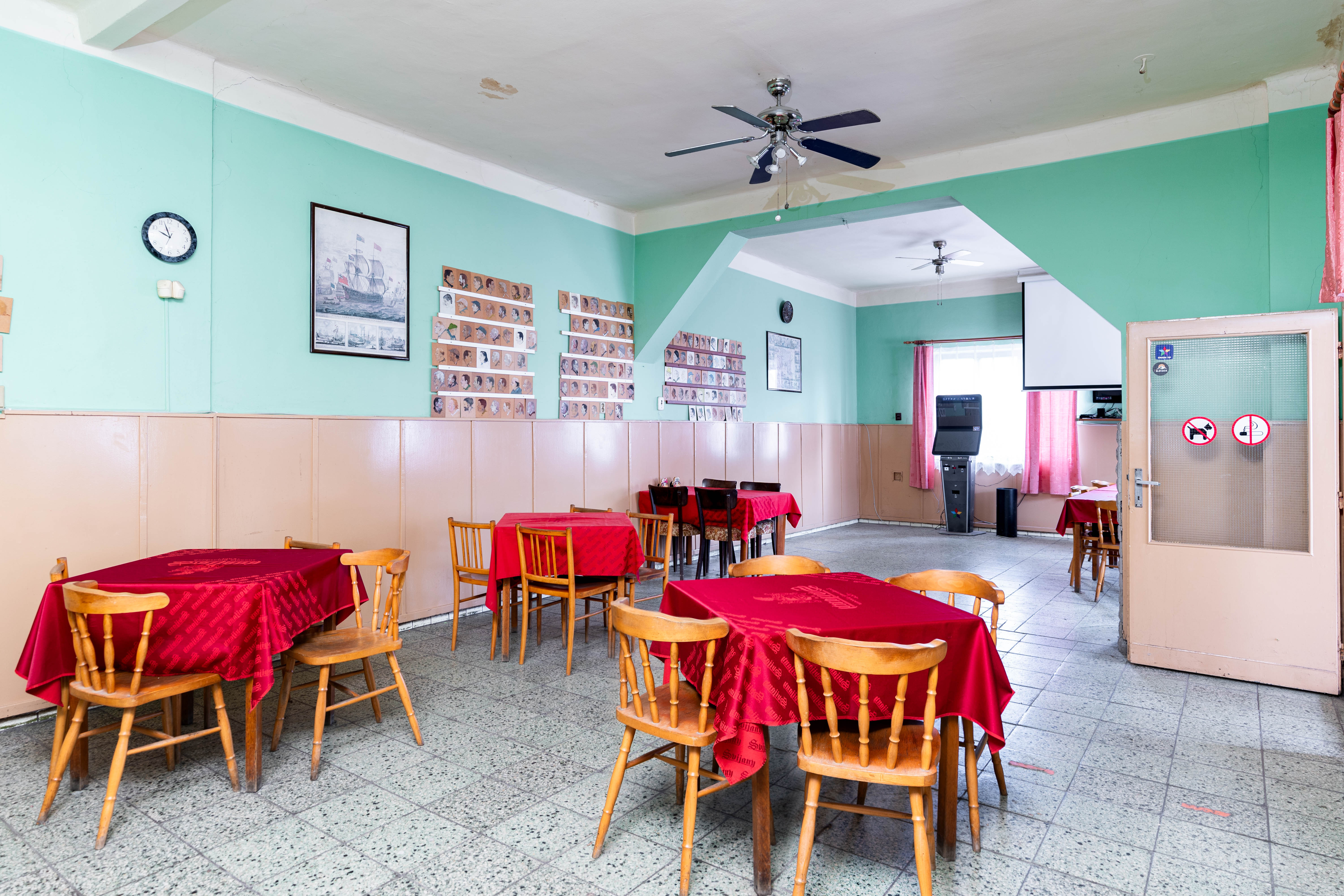 Na predaj zabehnutá krčma s tradíciou vo Vojke nad Dunajom