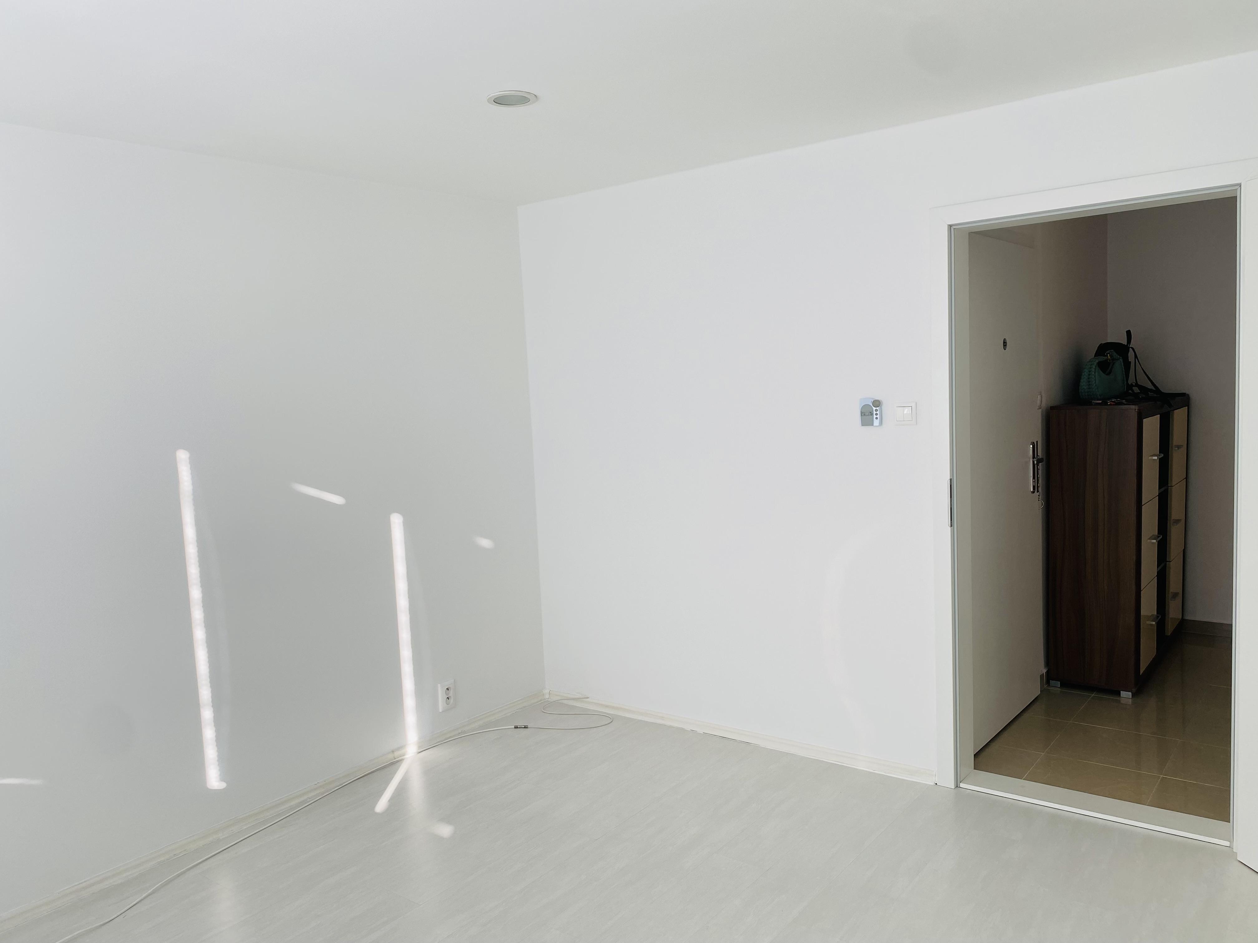 Na prenájom zrekonštruovaný 3-izbový byt v Dunajskej Strede