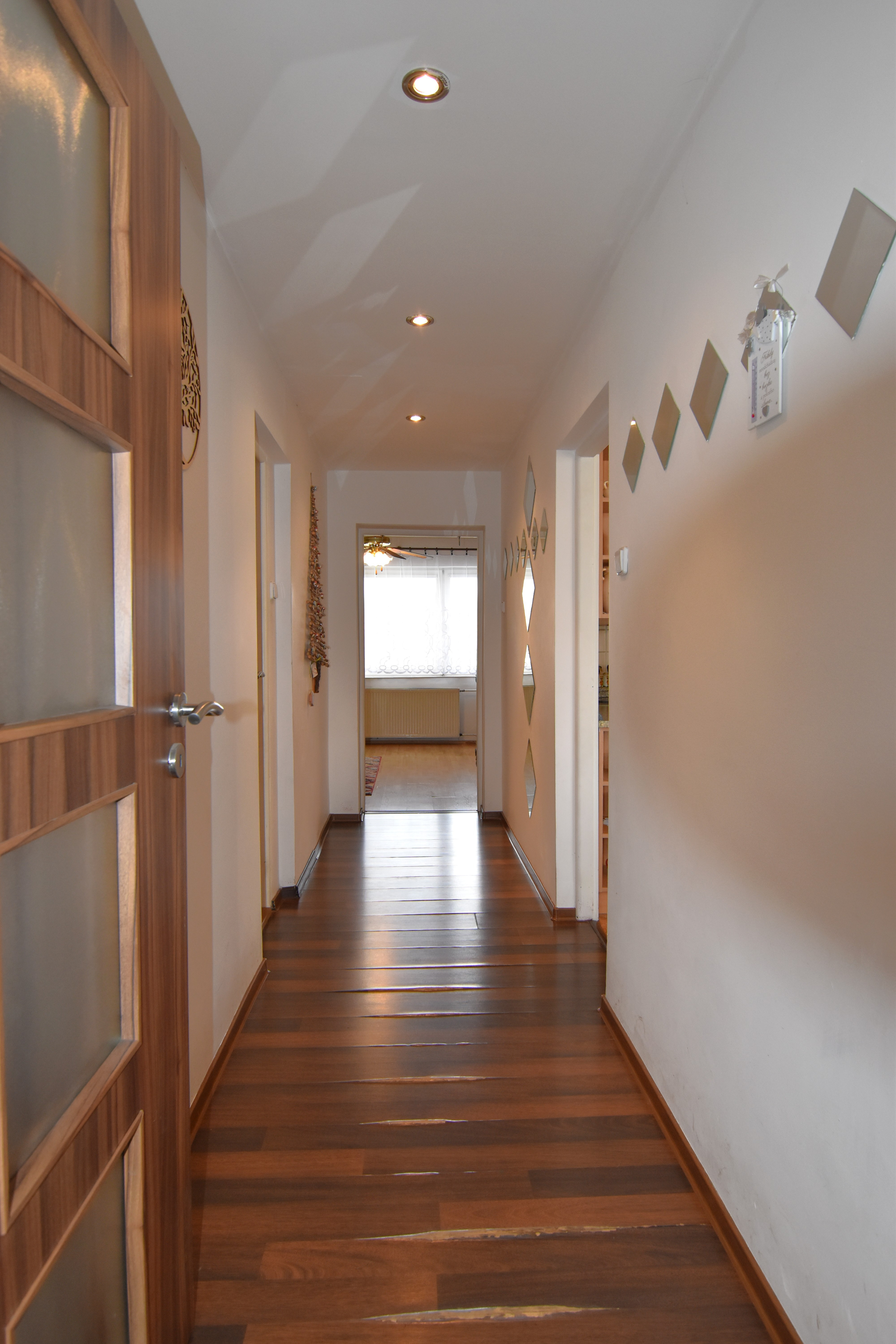 Rodinný dom s veľkou záhradou a potenciálom v obci Sološnica