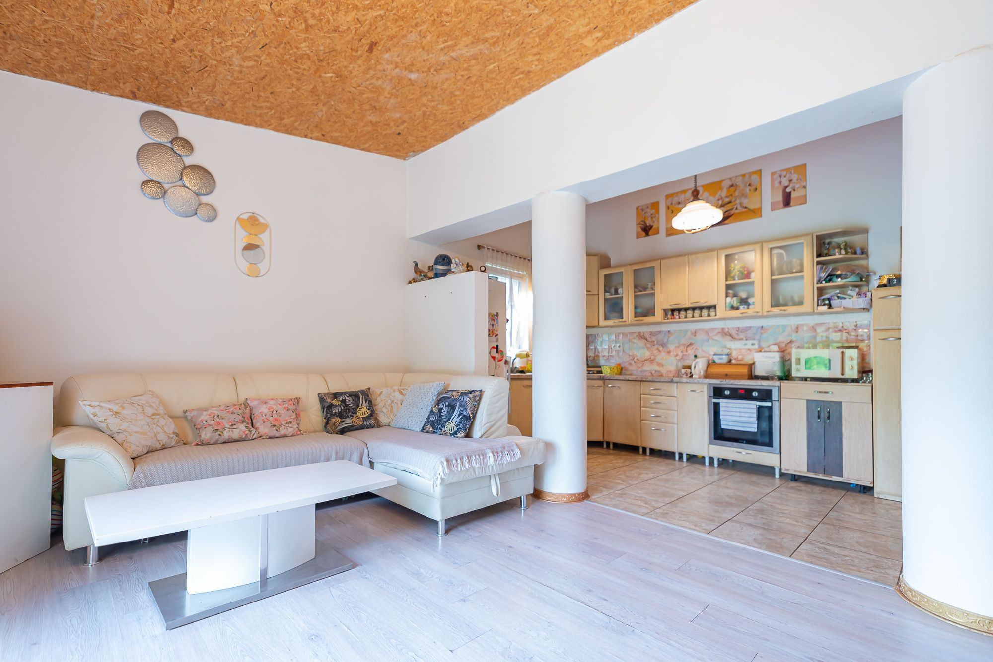 🏡 PREDAJ rodinného domu s veľkým pozemkom – Hrušové