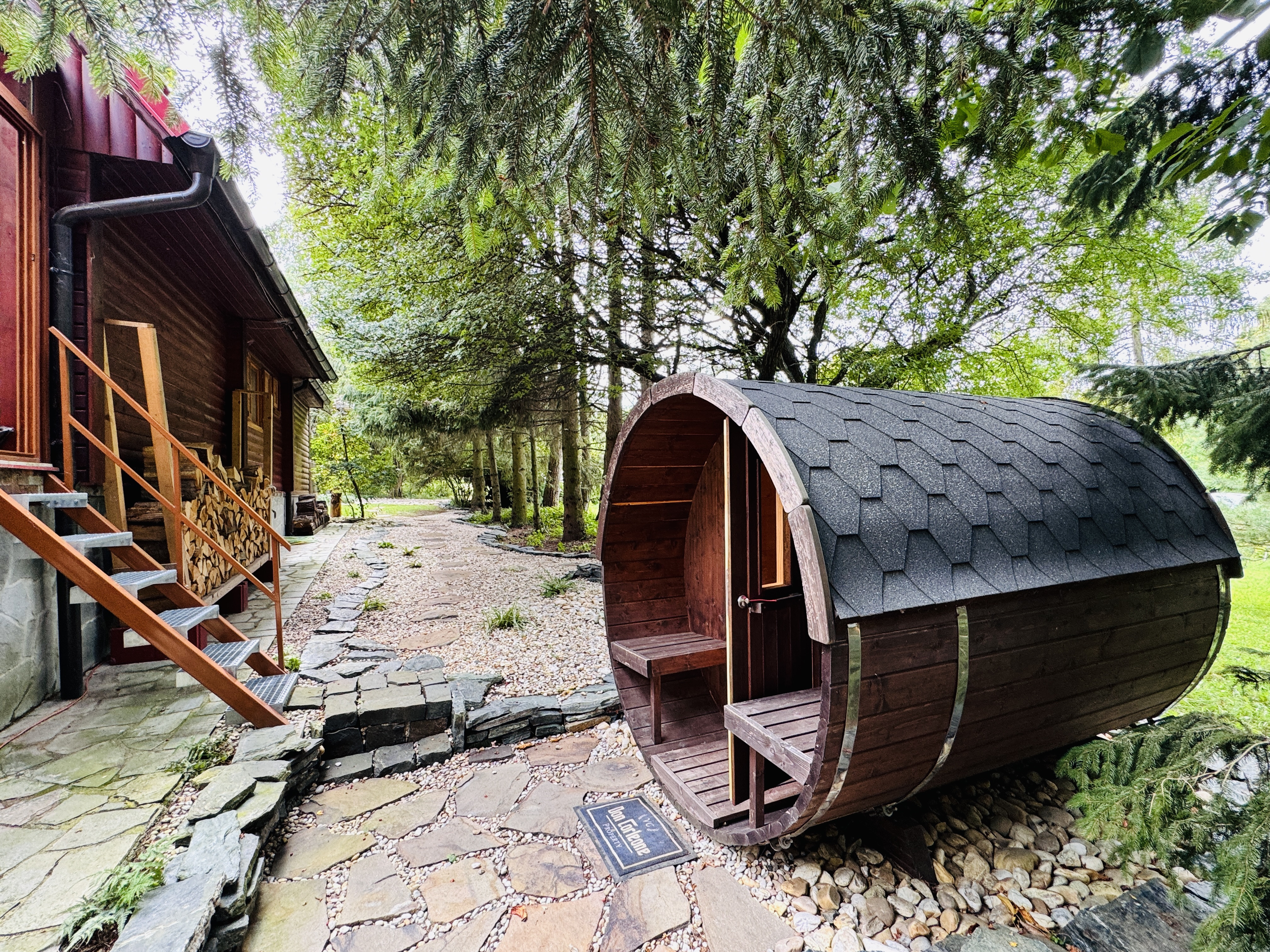 Na predaj rekreačná chata v srdci Skalických hôr .