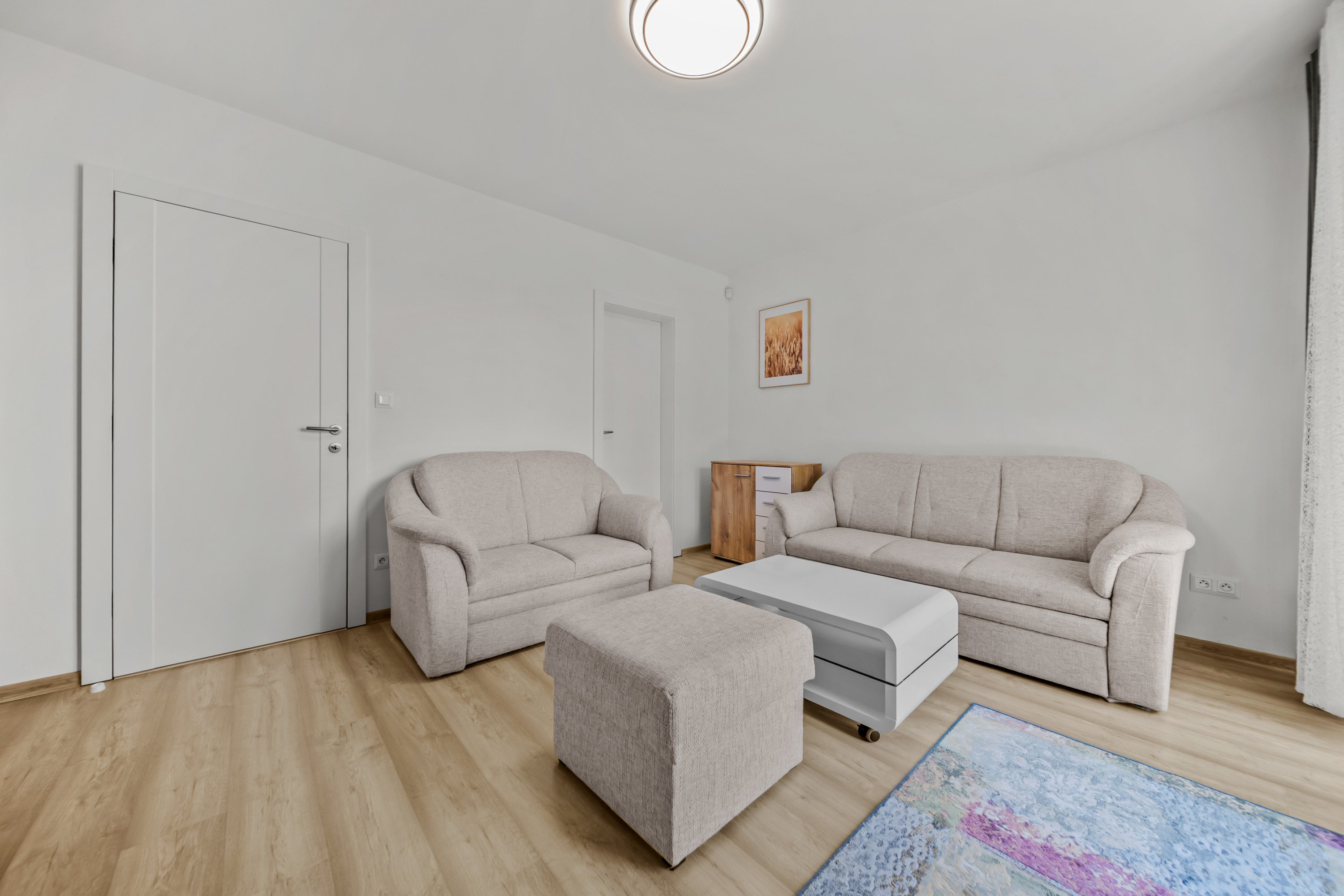 Prenájom priestranného 5-izbového rodinného domu pri lese v Dúbravke