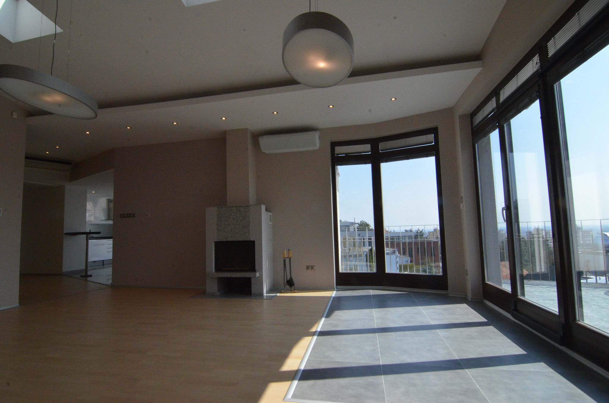 Predaj nadštandardne veľkého 3 izbového bytu s nádherným výhľadom na Bratislavu