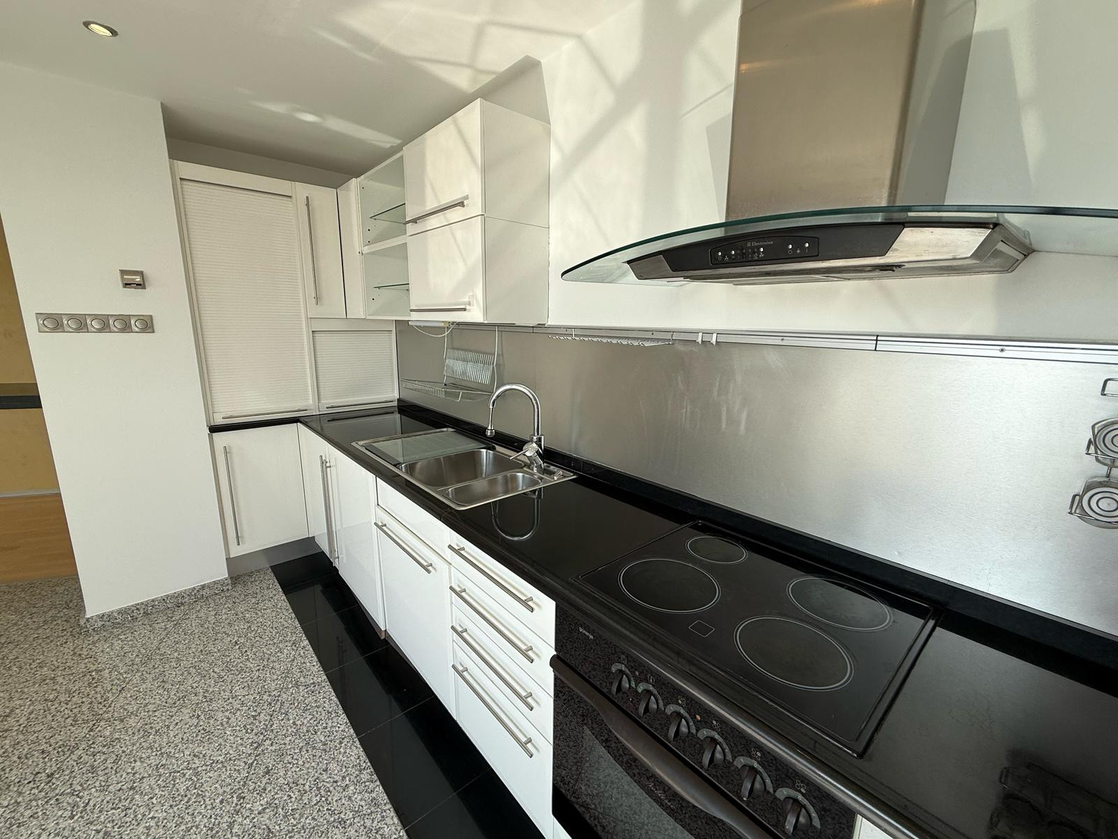 Predaj nadštandardne veľkého 3 izbového bytu s nádherným výhľadom na Bratislavu