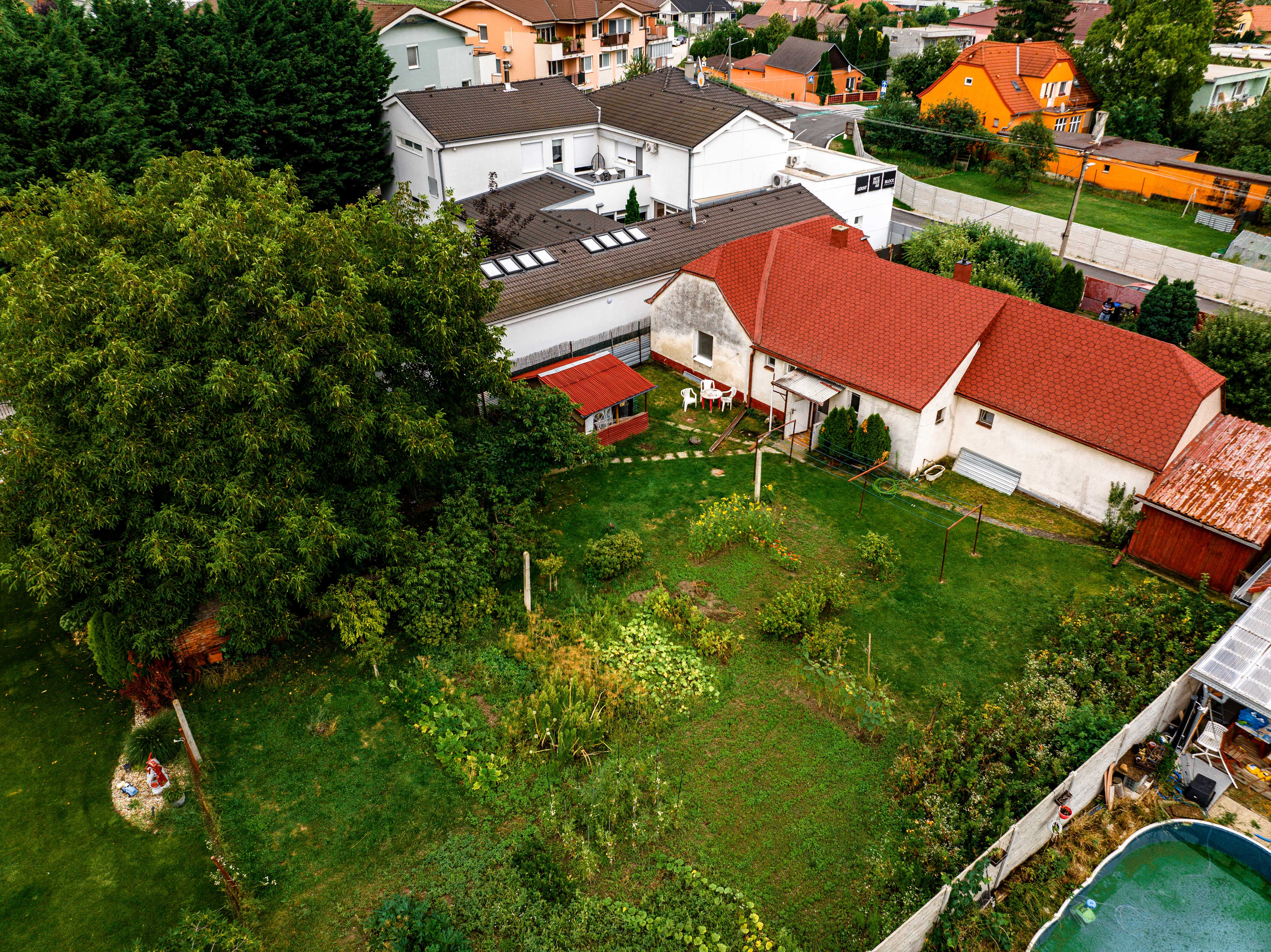 5 izbový RD s veľkým nádherným pozemkom na predaj v Rovinke