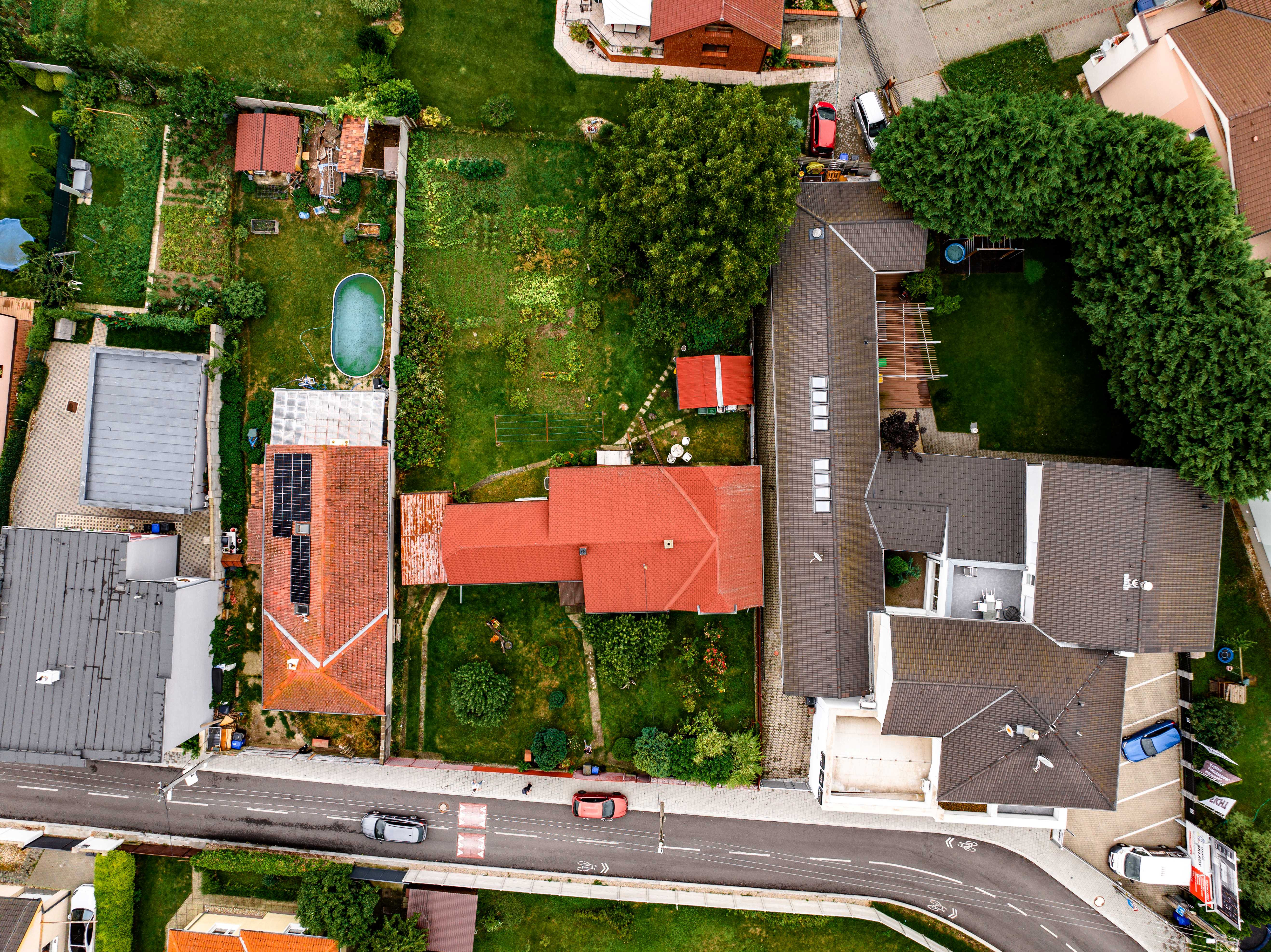 5 izbový RD s veľkým nádherným pozemkom na predaj v Rovinke