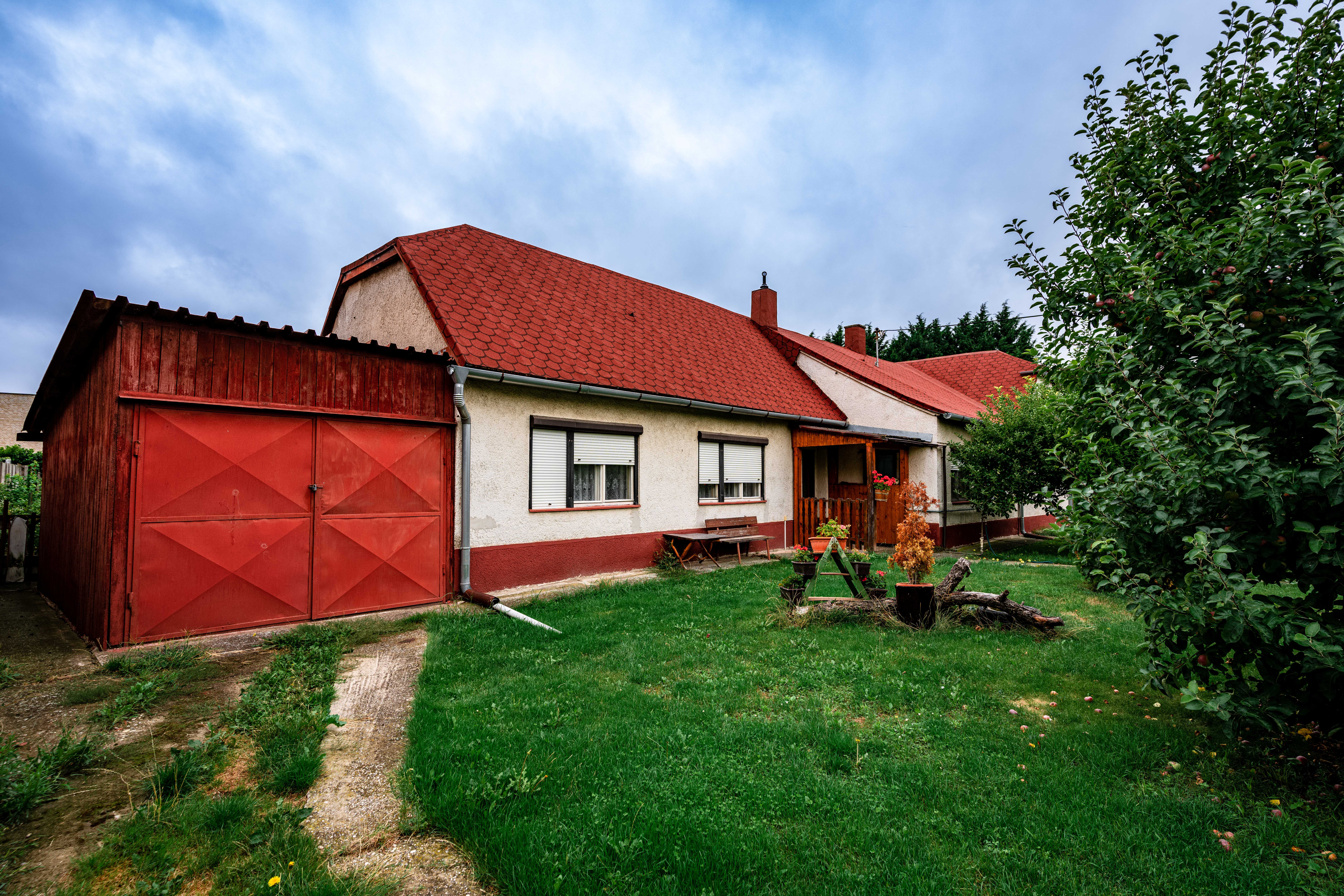 5 izbový RD s veľkým nádherným pozemkom na predaj v Rovinke