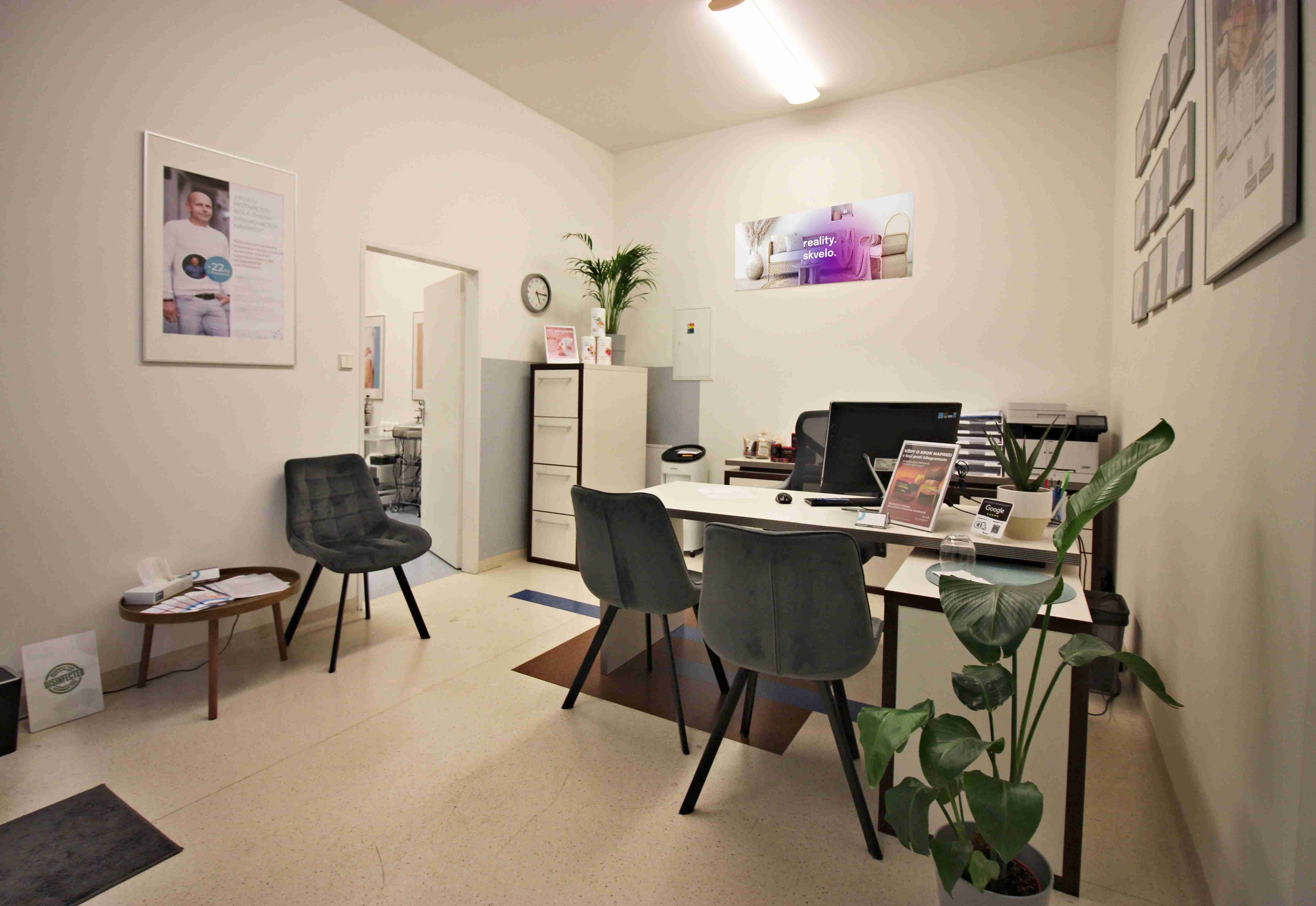 PRENÁJOM ambulancia/služby 48,60 m2, Piešťany, Winterova ul.