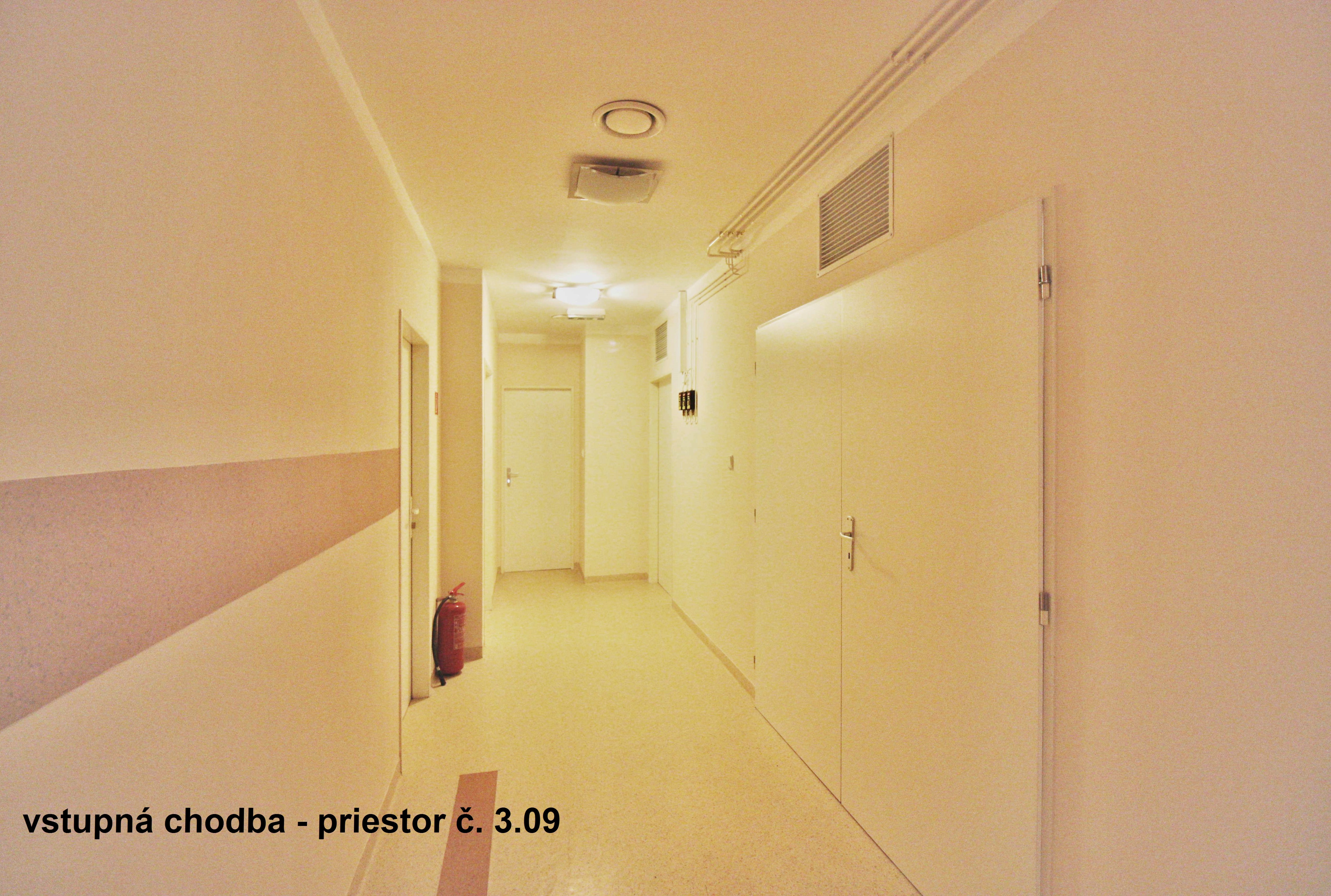 PRENÁJOM ambulancia/služby 36,10 m2, Piešťany, Winterova ul.