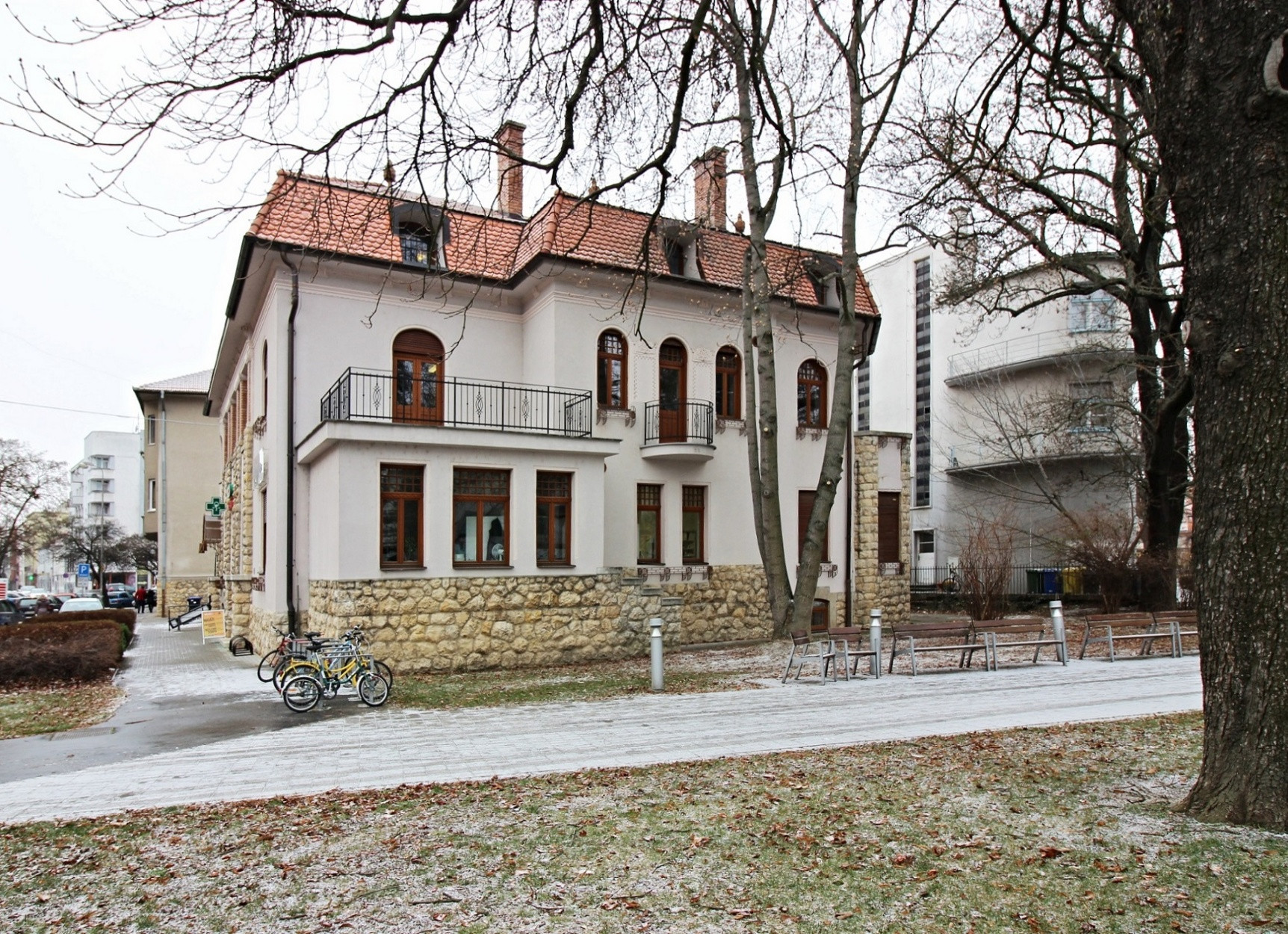PRENÁJOM ambulancia/služby 36,10 m2, Piešťany, Winterova ul.