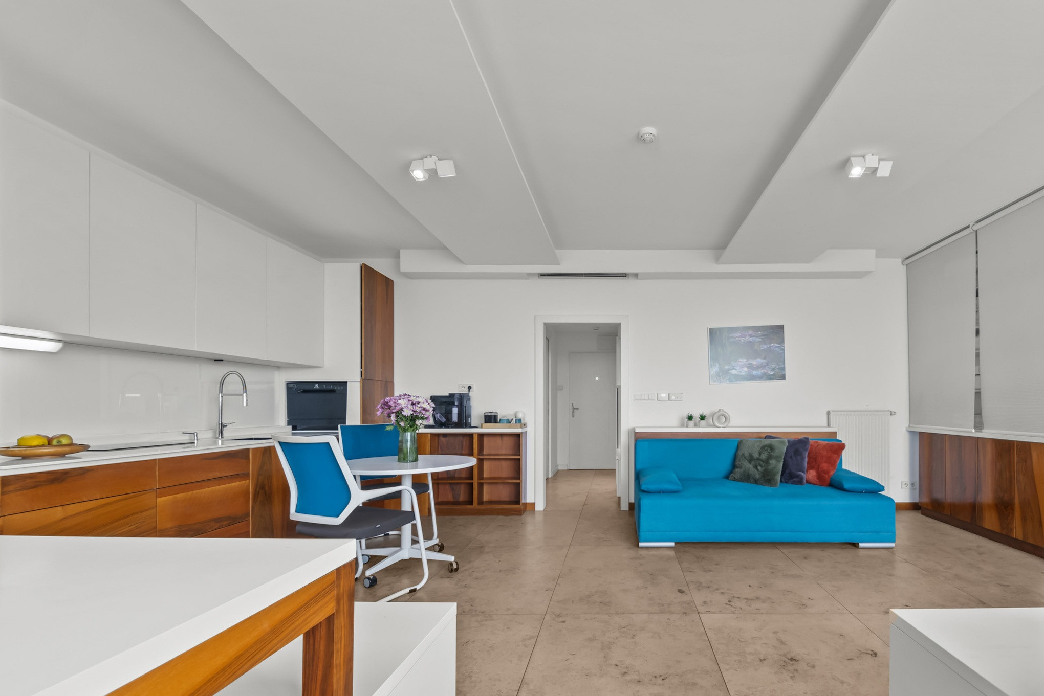 PREDAJ: 1-izbový apartmán 49 m² na začiatku Petržalky