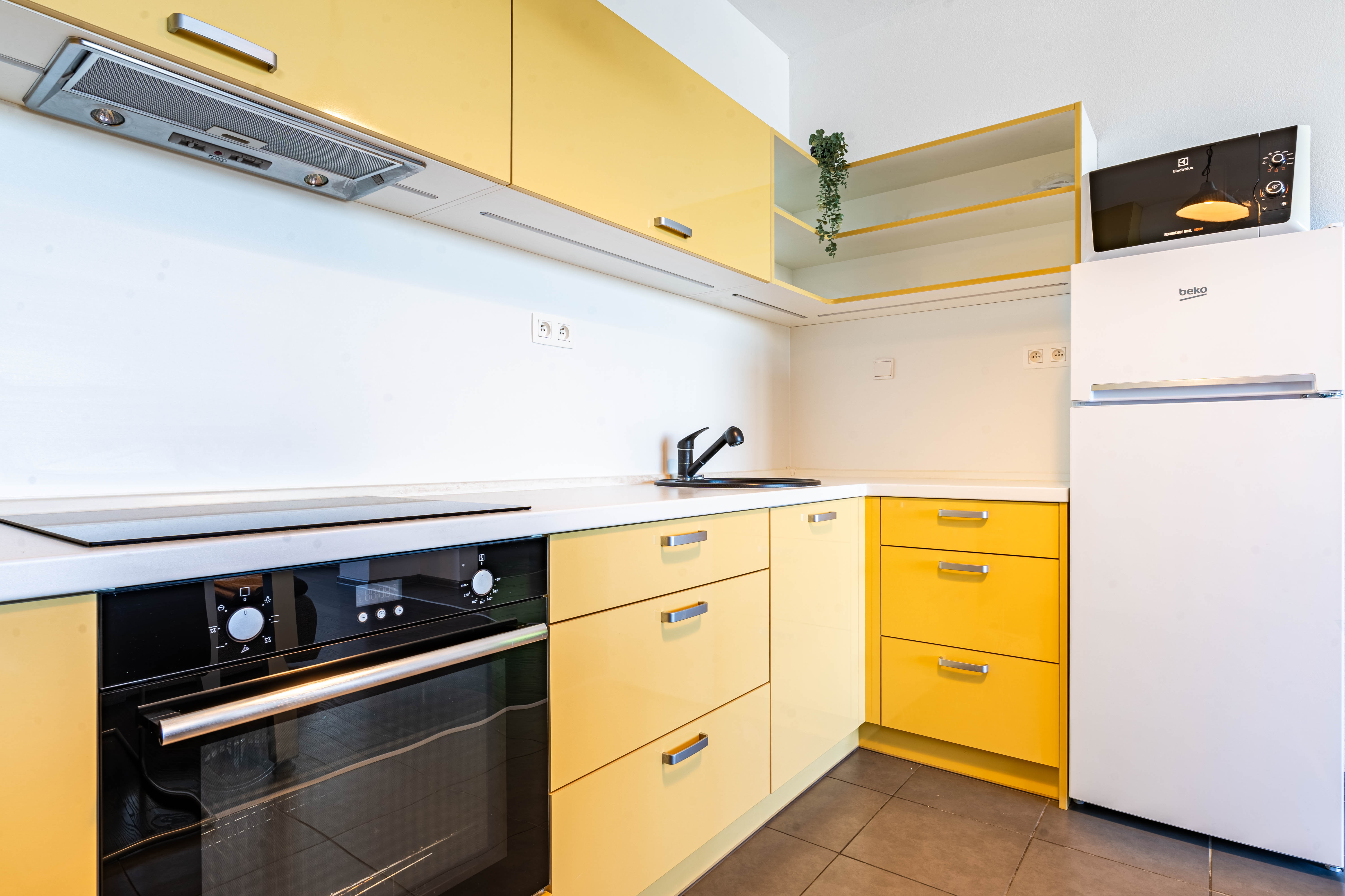 PRENÁJOM 2 izb. bytu s loggiou, Fándlyho ul., Senec