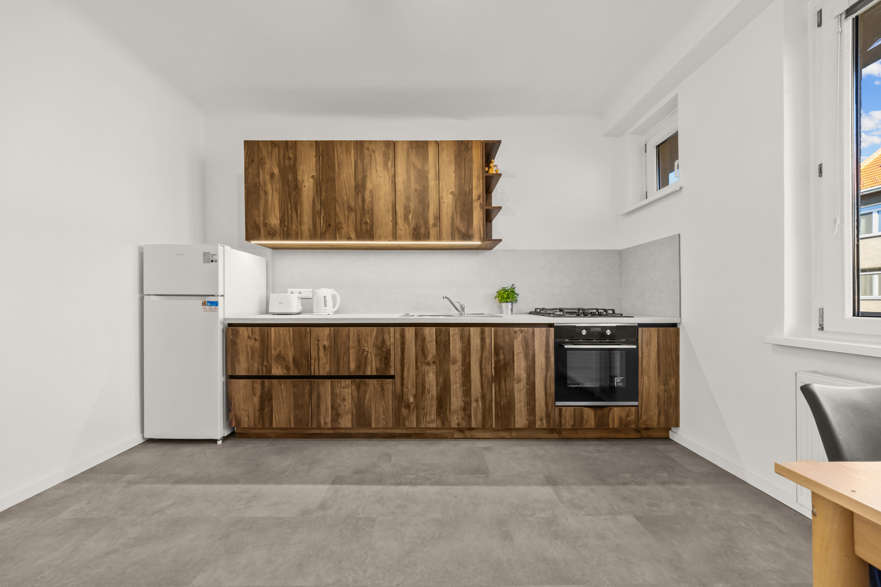 Na predaj priestranný 1-izbový byt po kompletnej rekonštrukcii na Vajnorskej ulici, Bratislava - Nové Mesto