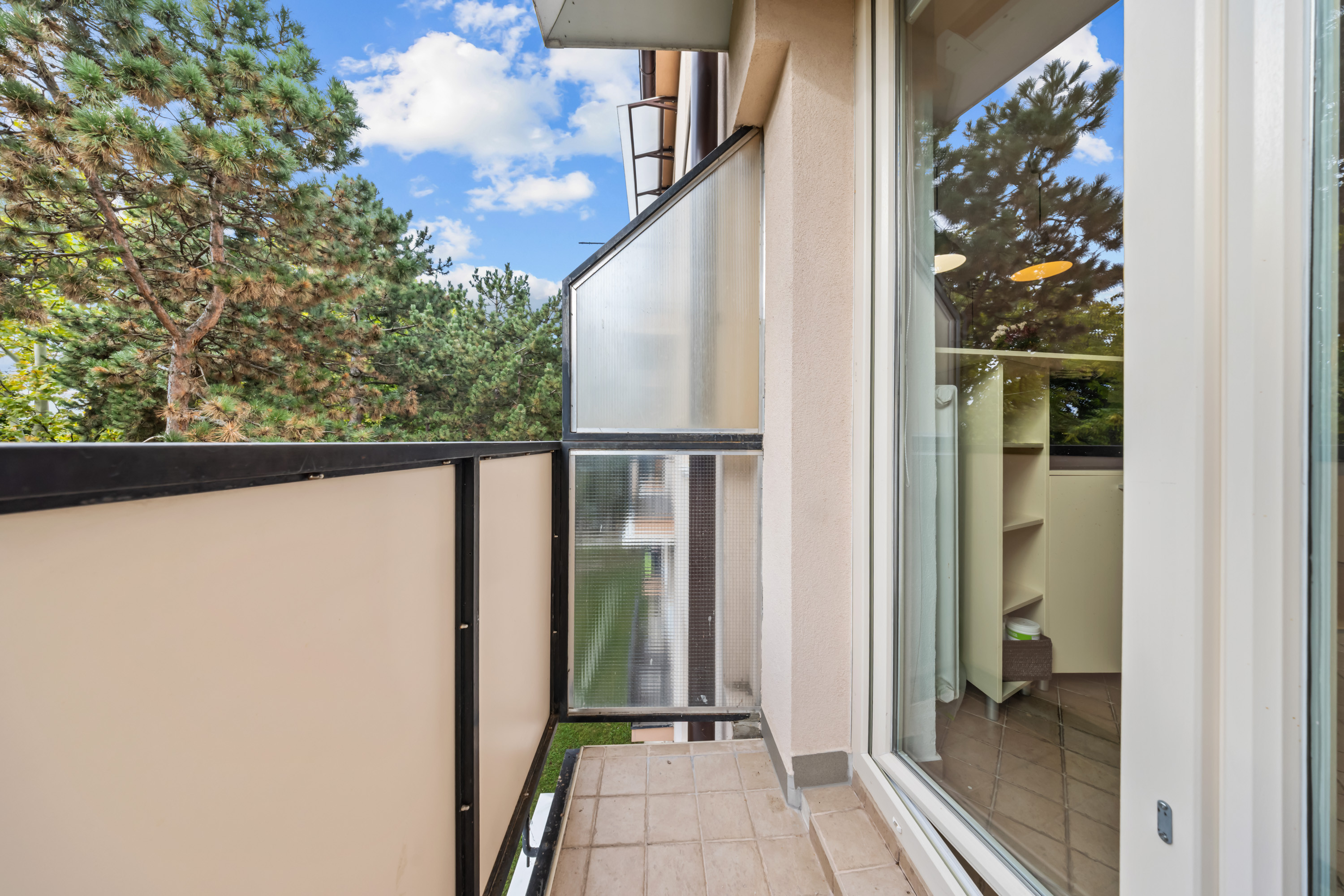 Na predaj 5-izbový byt s výmerou 114 m² v tichej a zelenej časti Ružinova – Ostredky na ulici Planét