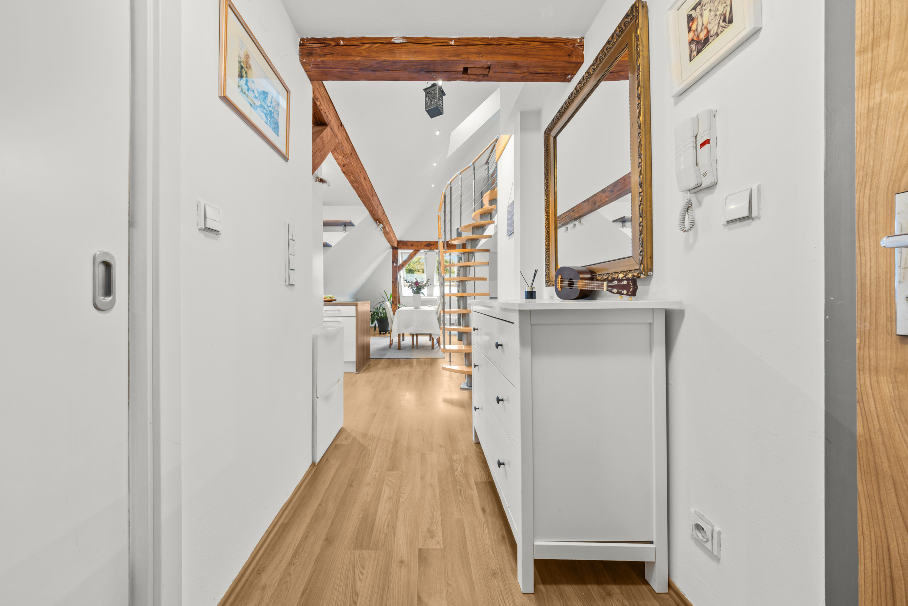 Na predaj elegantný 4 izbový mezanín s terasou pri Horskom parku