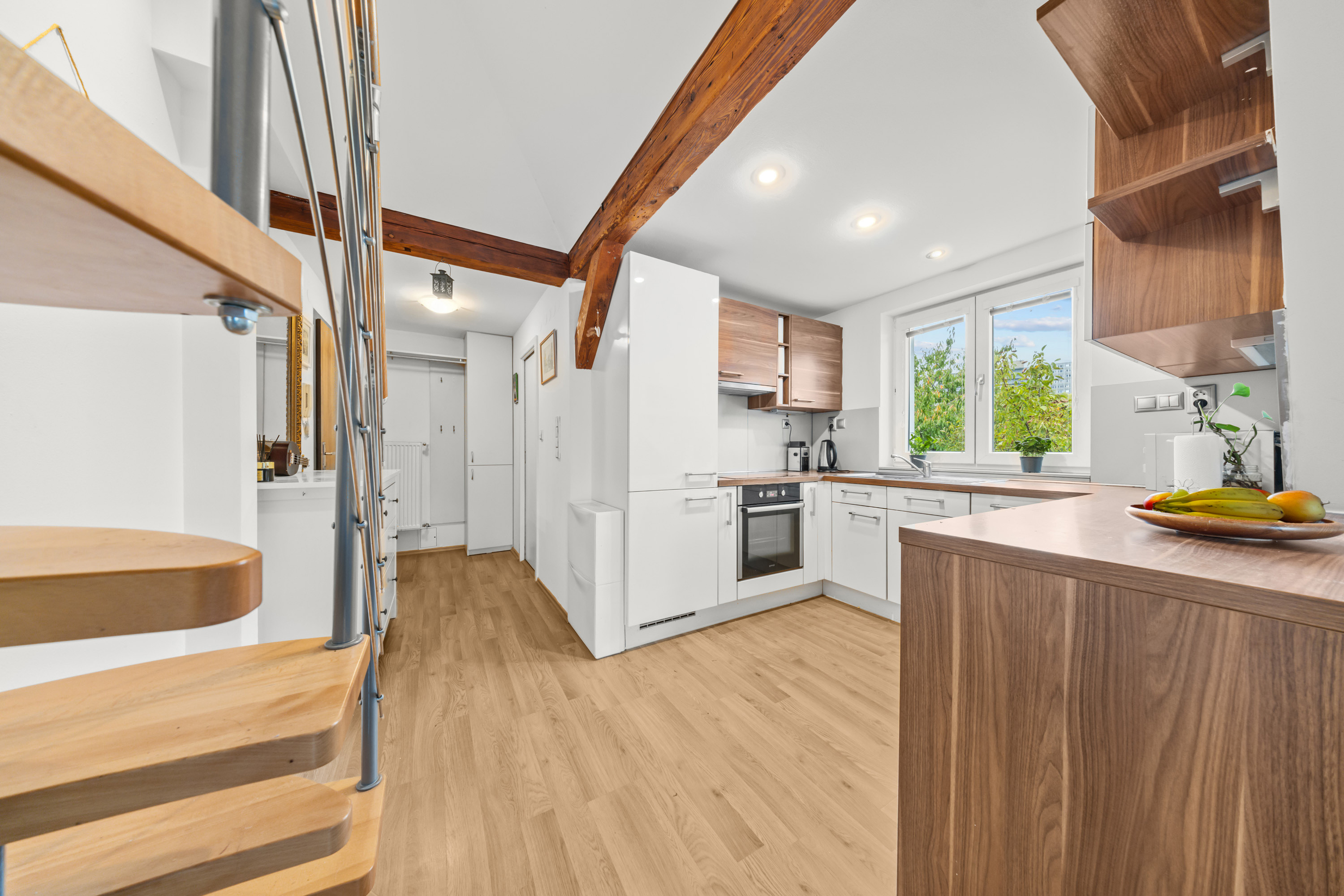 Na predaj elegantný 4 izbový mezanín s terasou pri Horskom parku