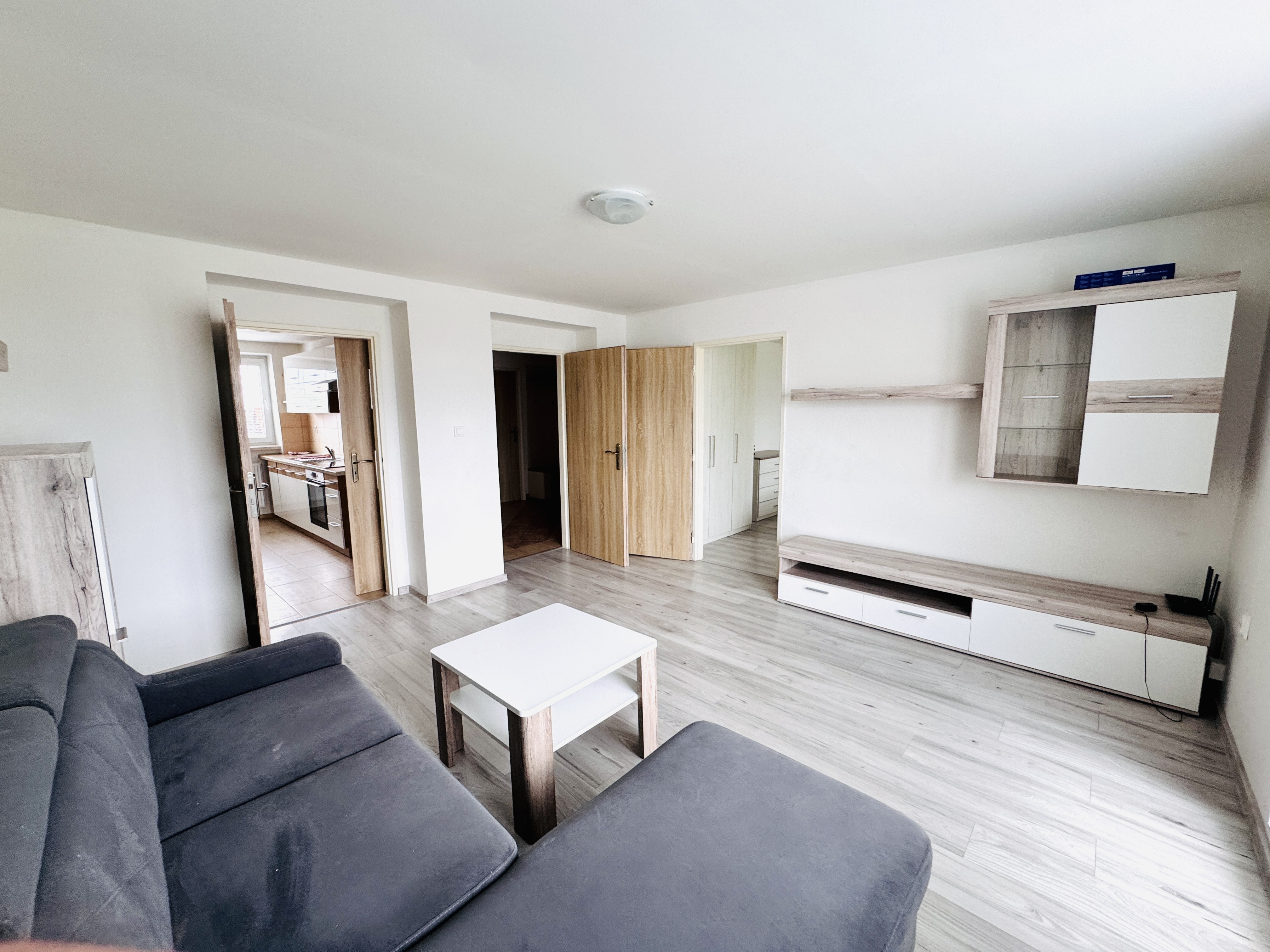 Na prenájom 2-izbový zariadený byt v Holíči – ul. Sasinkova.