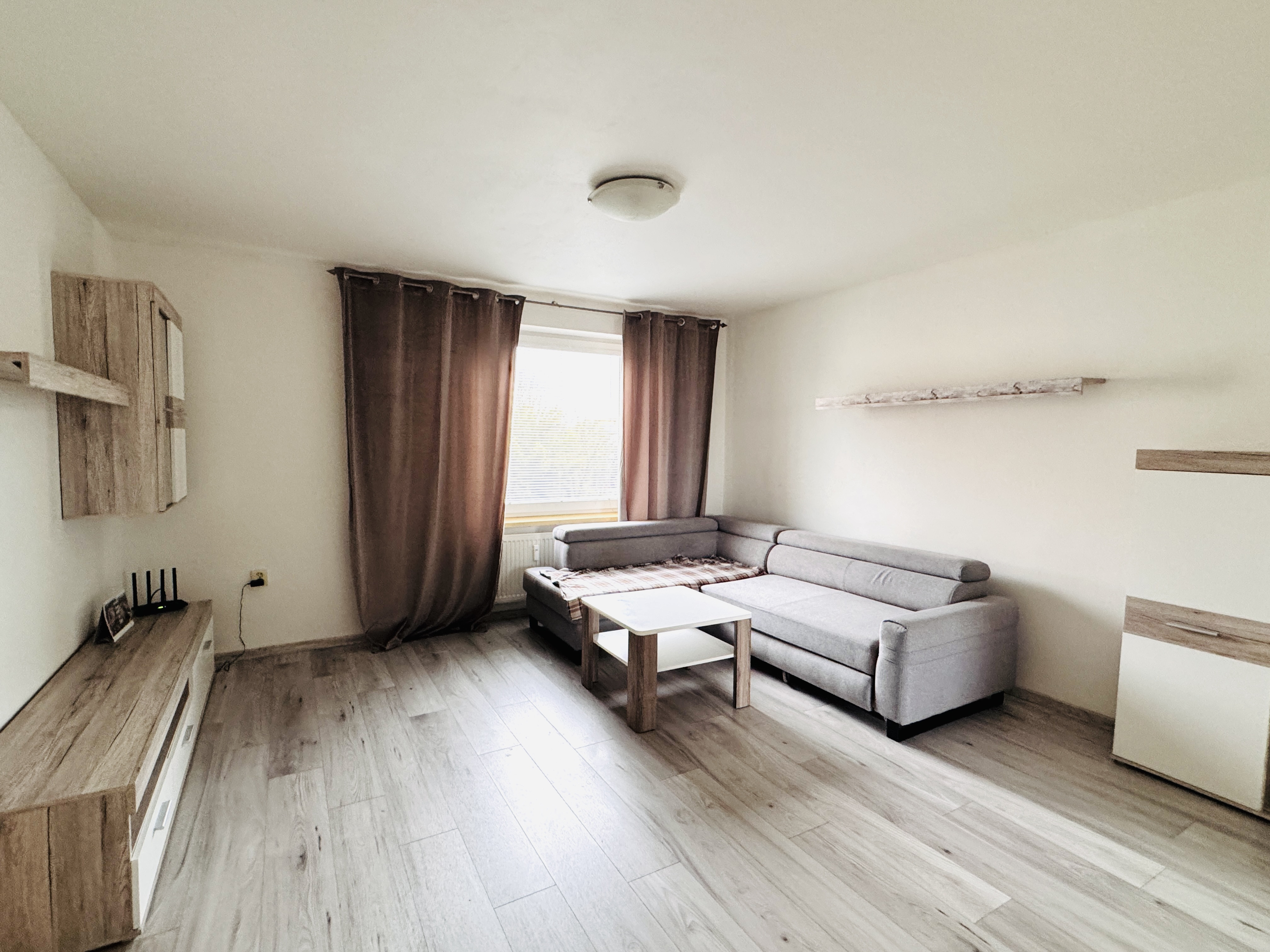 Na prenájom 2-izbový zariadený byt v Holíči – ul. Sasinkova.