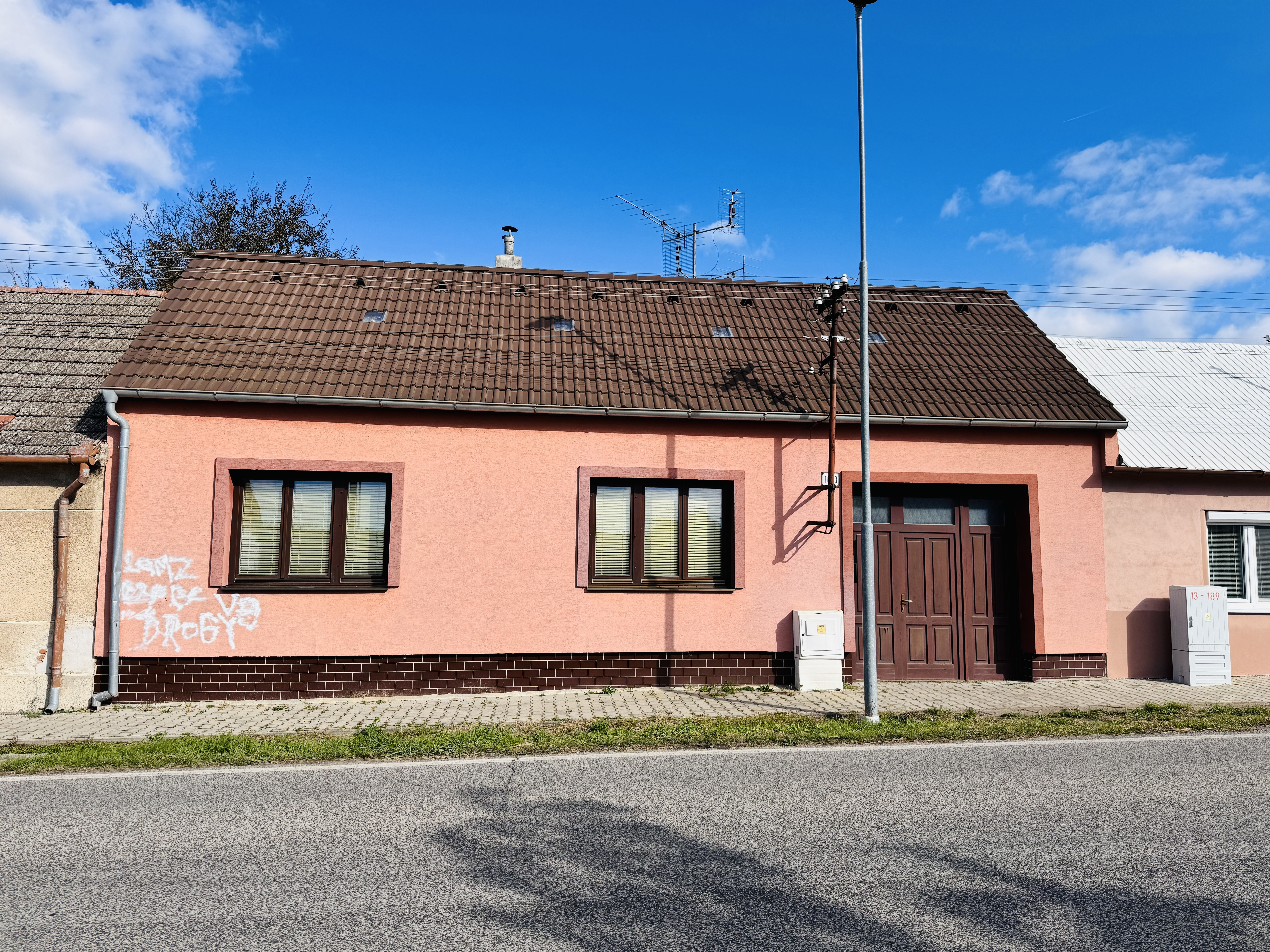 Na predaj 3-izbový rodinný dom v Gbeloch – ulica Naftárska.