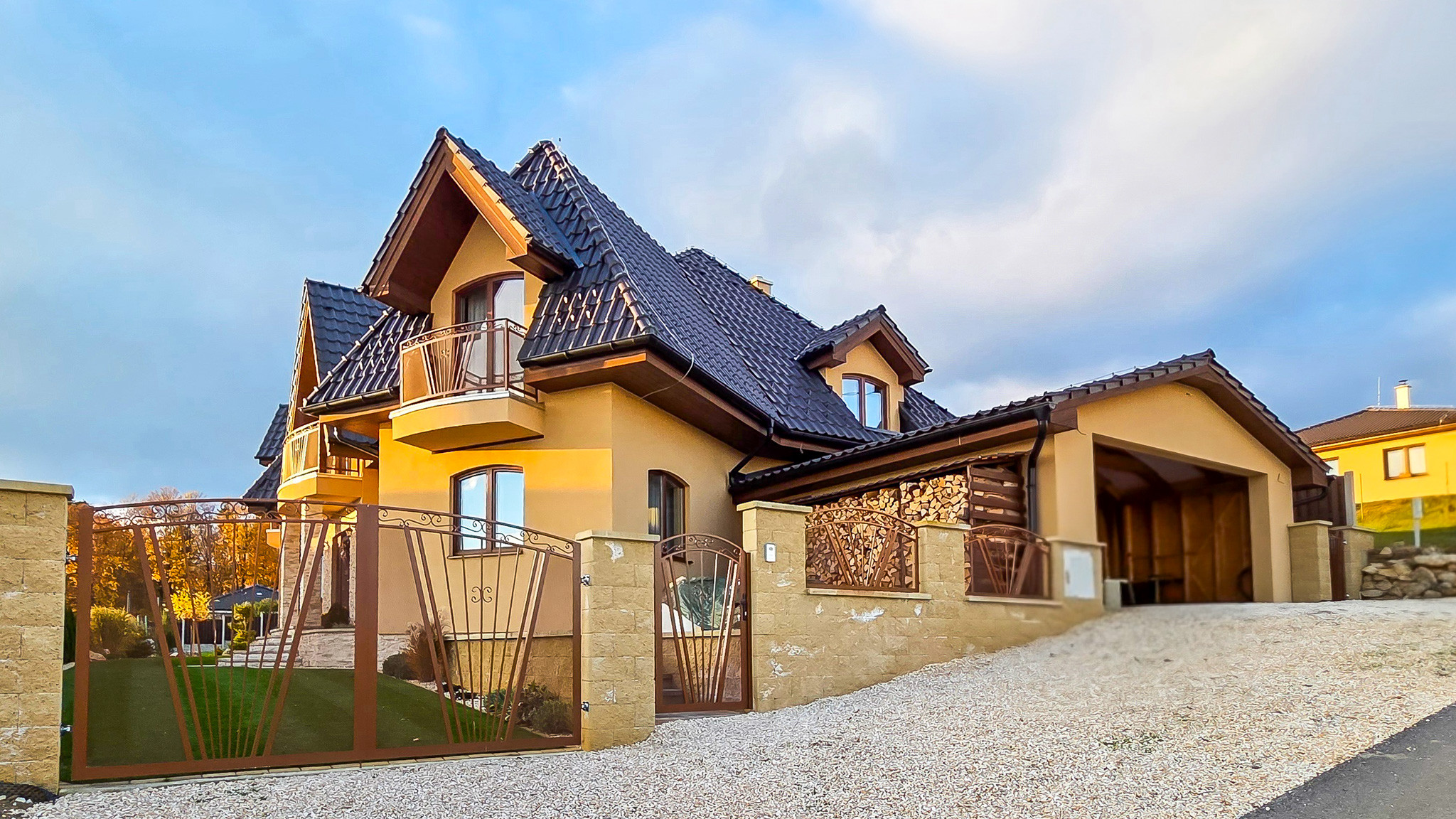 SPIŠSKÝ HRHOV- EXKLUZÍVNY rodinný dom s PROFI záhradou